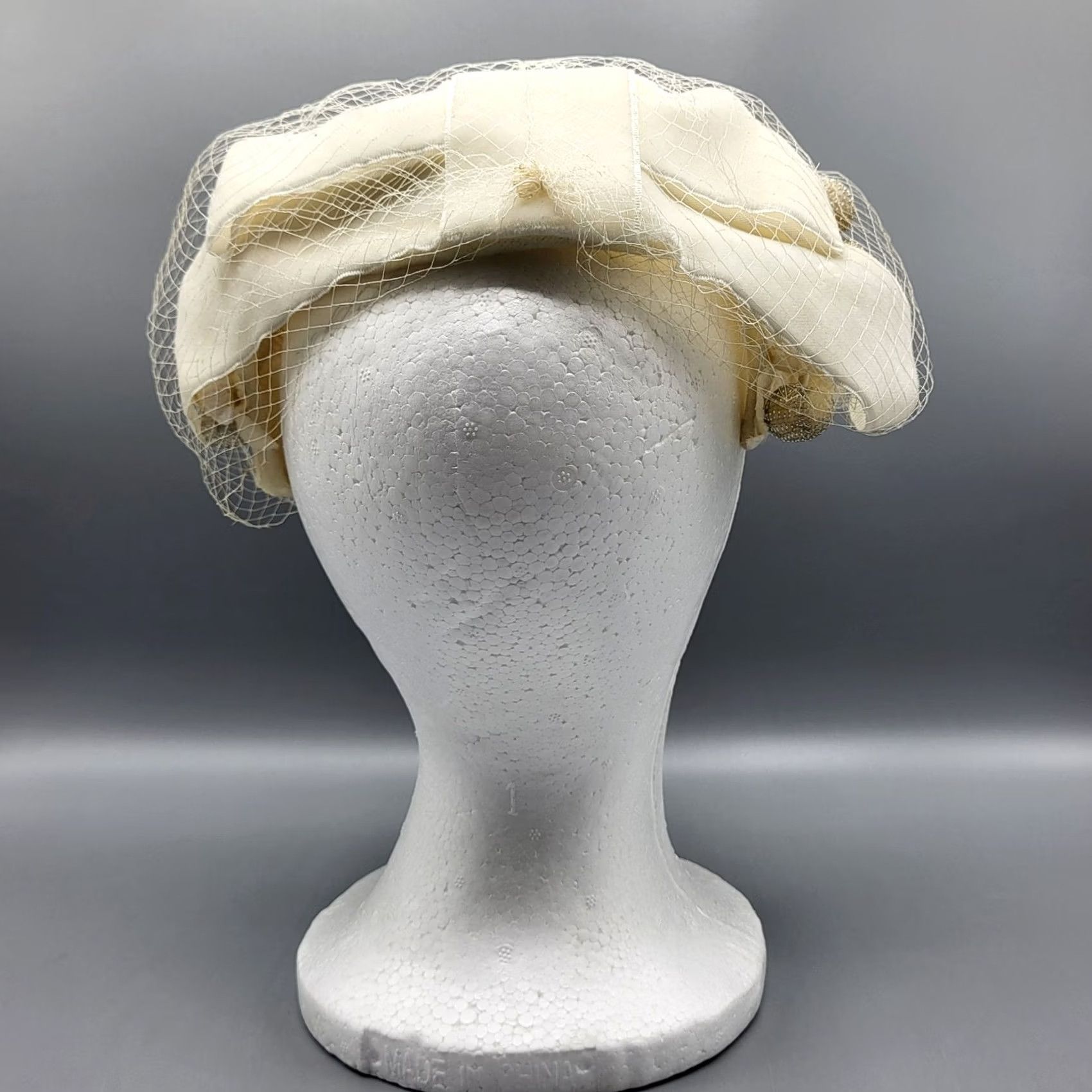 Vintage VINTAGE Lecie Womens 1950s Hat Ivory Pom-Pom Net Union Made USA Size ONE SIZE - 5 Thumbnail