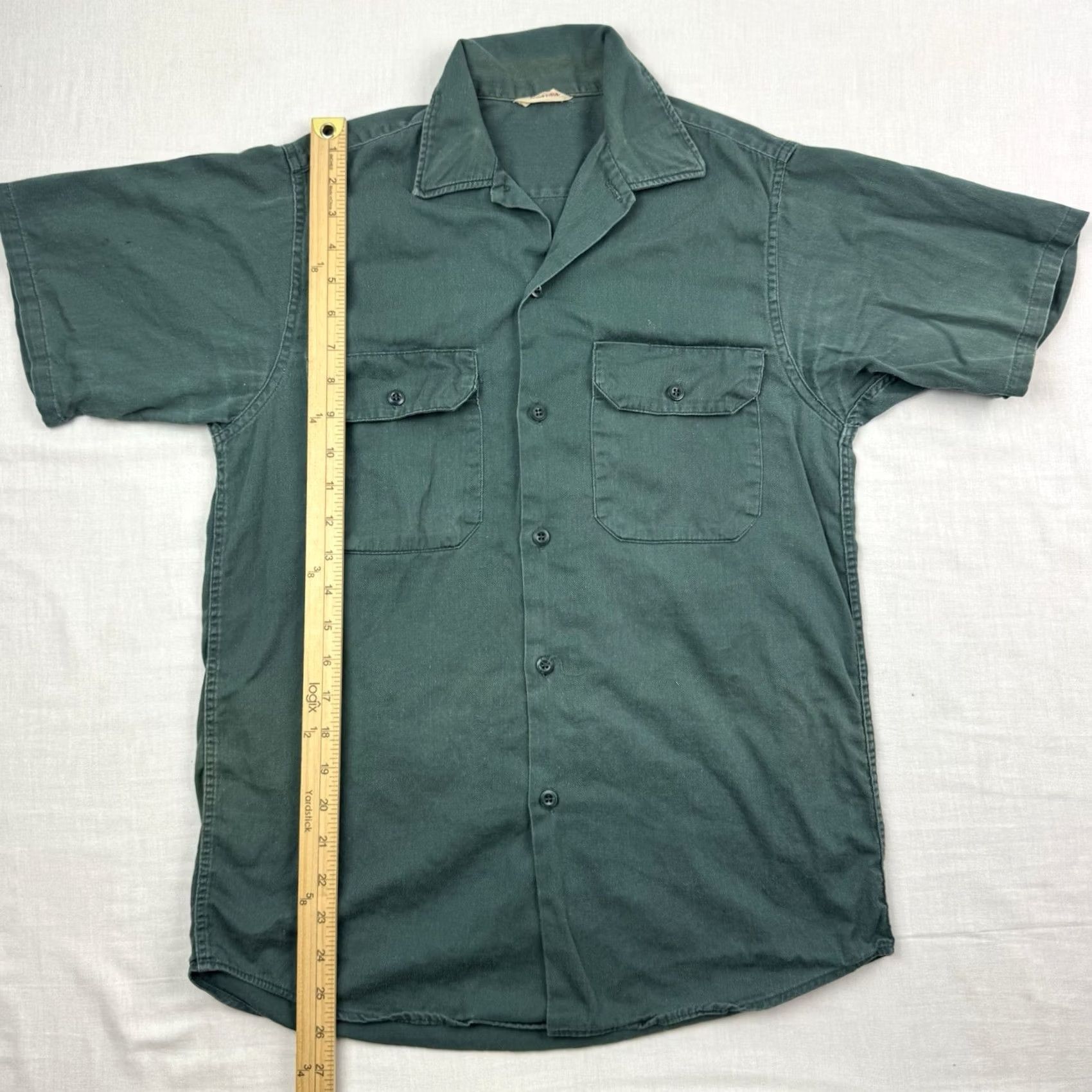Vintage VINTAGE Sanforized Button Up Shirt Adult Medium 60s 70s Green USA Shirt Mens Regular Short Sleeve Button-Up Vintage USA 60s 70s Size US M / EU 48-50 / 2 - 3 Thumbnail