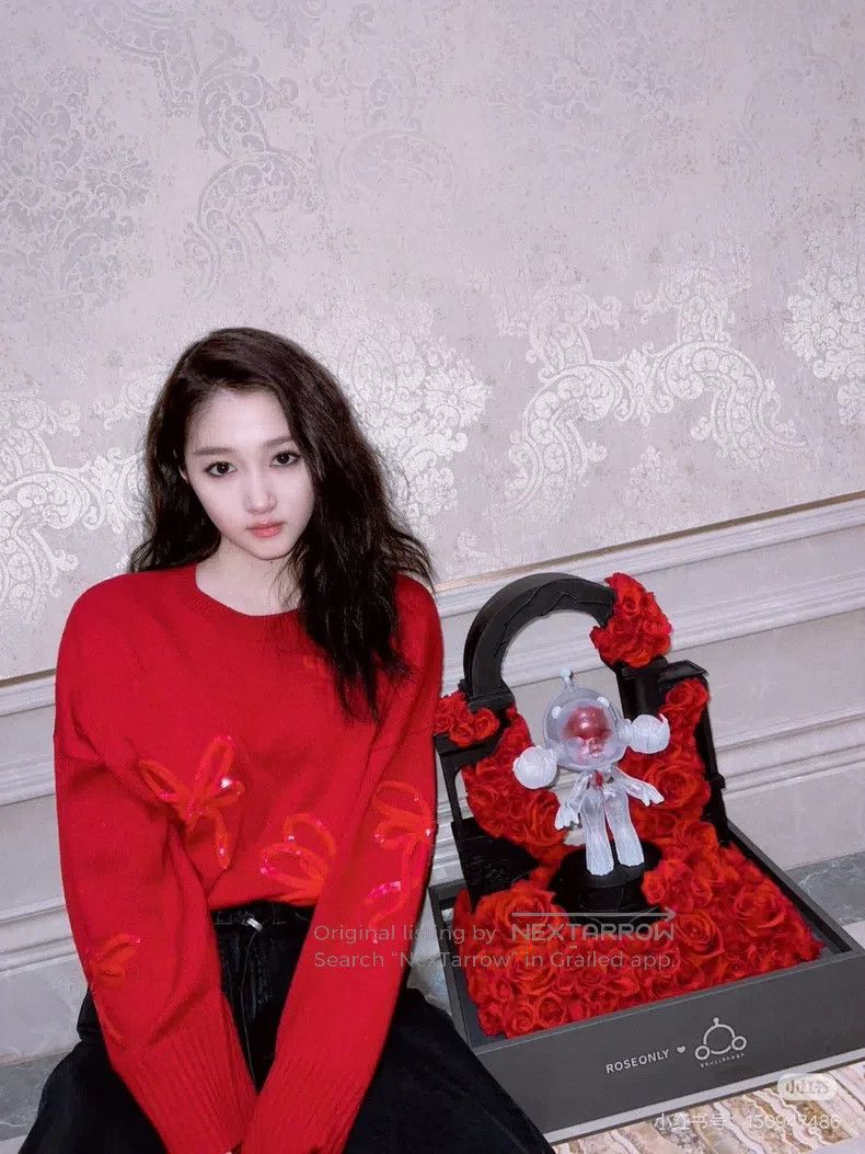 Valentino Valentino Knitted sweater with red sequin bow Size S / US 4 / IT 40 - 6 Thumbnail