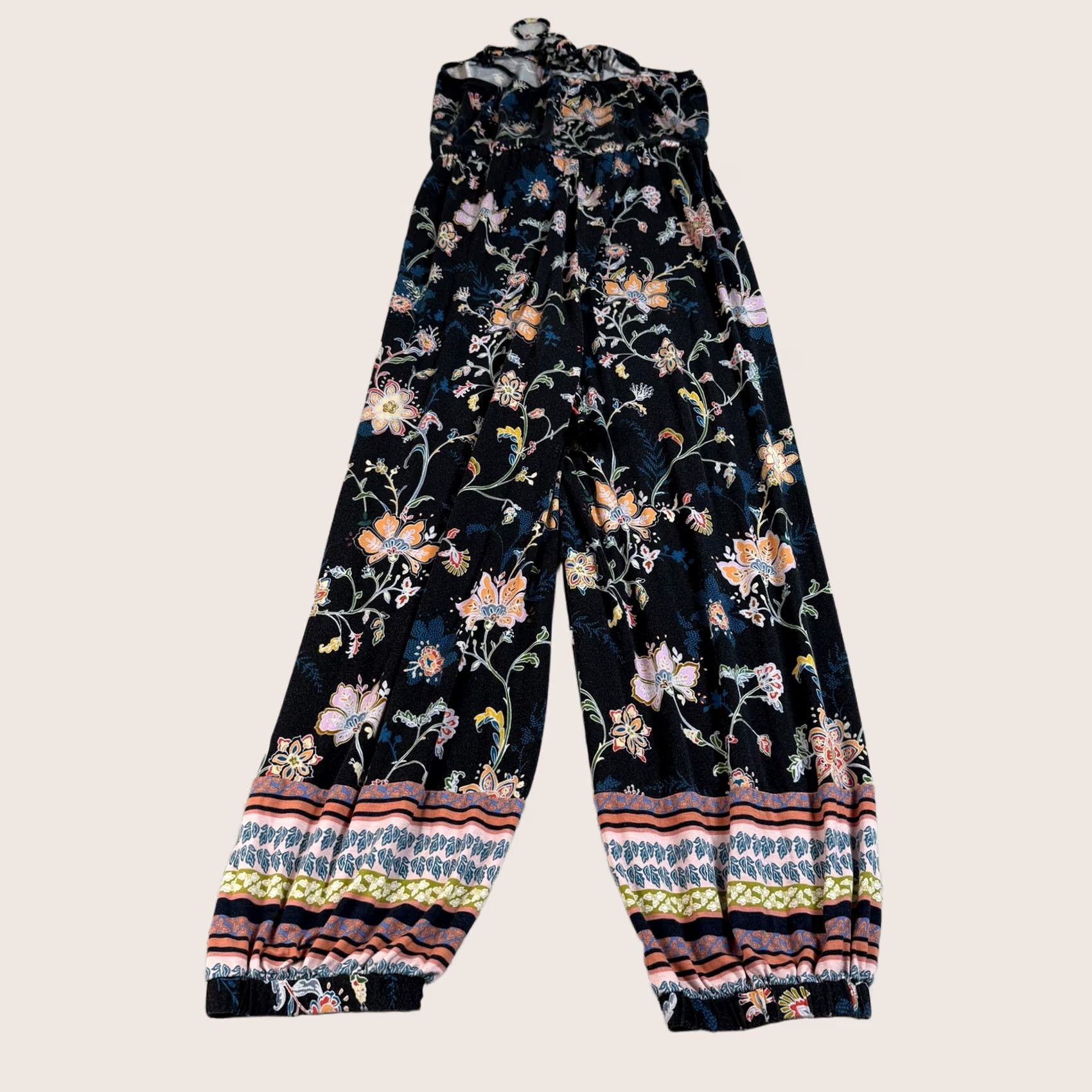 Anthropologie VINTAGE: no — Anthropologie Jumpsuit Women S Black Floral Boho Ruffle Lightweight Comfort Size 28" / US 6 / IT 42 - 1 Thumbnail