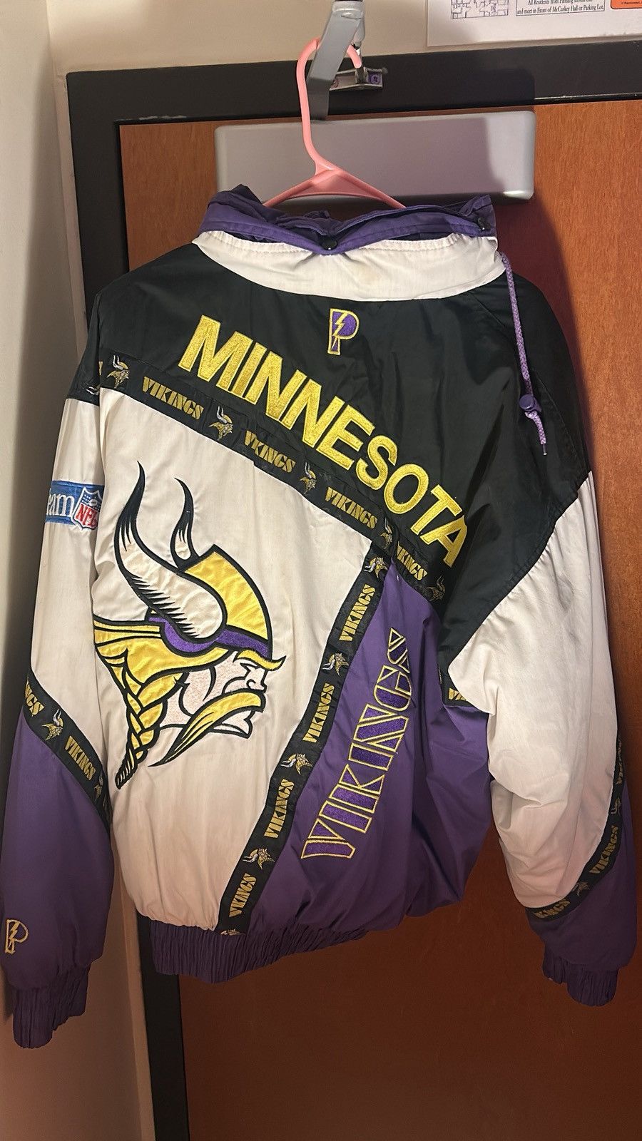 Pro Player Vintage Pro Player Minnesota Vikings Jacket Size US L / EU 52-54 / 3 - 1 Thumbnail