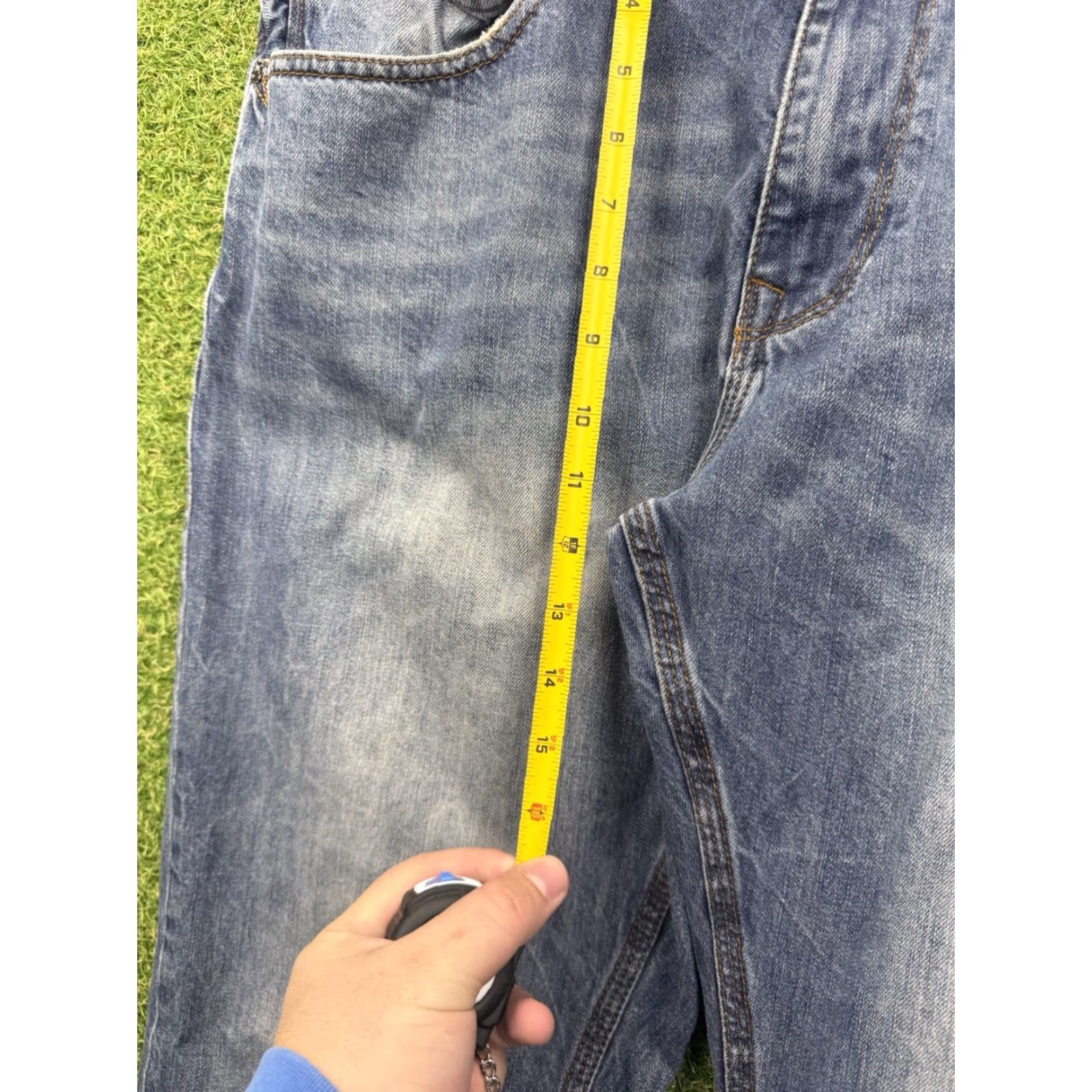 Sean John VINTAGE Sean John Jeans Mens 36 Medium Wash Denim Skater 90s Grunge Hip Hop City Punk Cargo 3D USA Logo 5-Pocket Style Relaxed Mens Size US 36 / EU 52 - 7 Thumbnail
