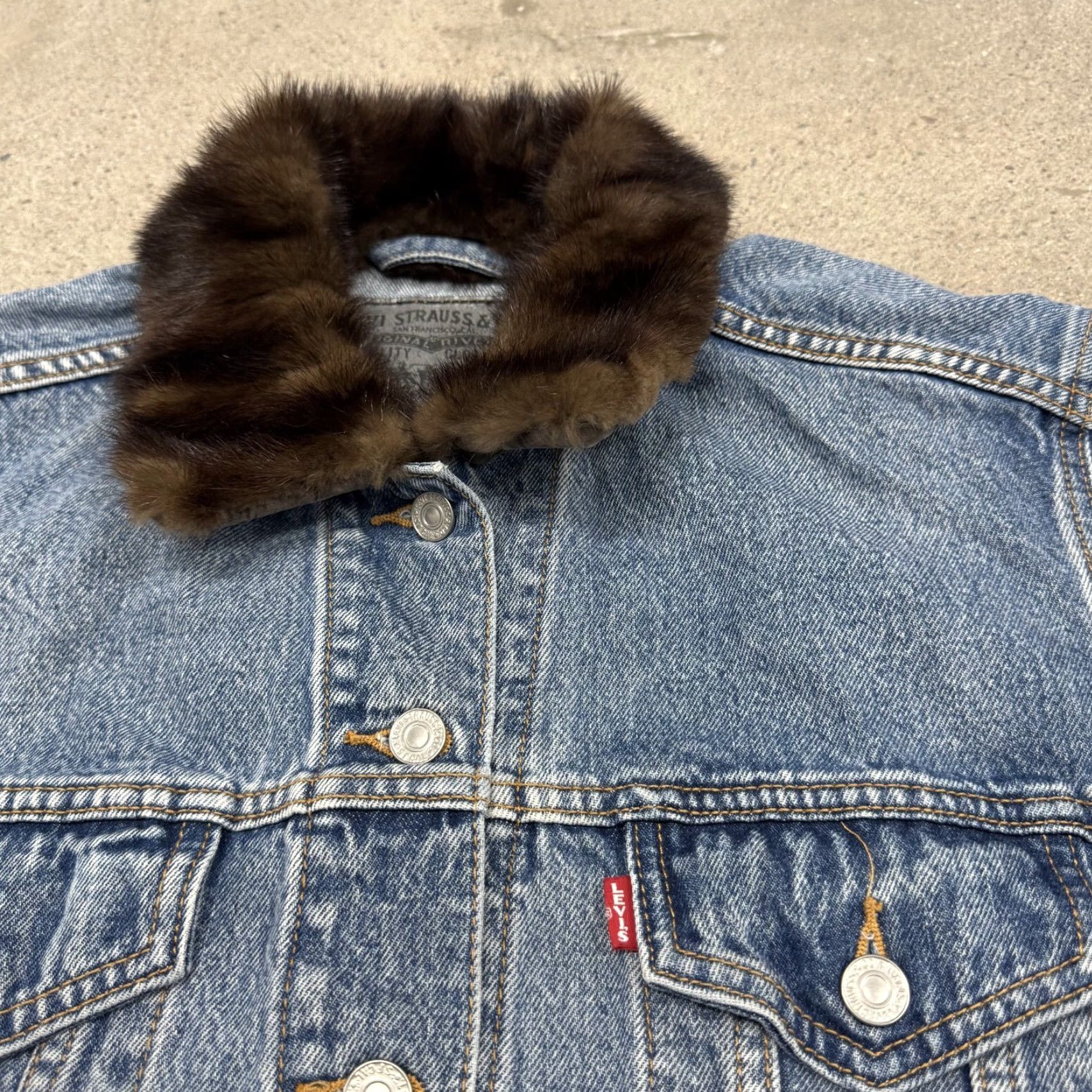 Levi's Levi's Denim Trucker Jacket Womens XL Blue Big E Google Jacquard Collaboration Jacket Size XL / US 12-14 / IT 48-50 - 2 Thumbnail