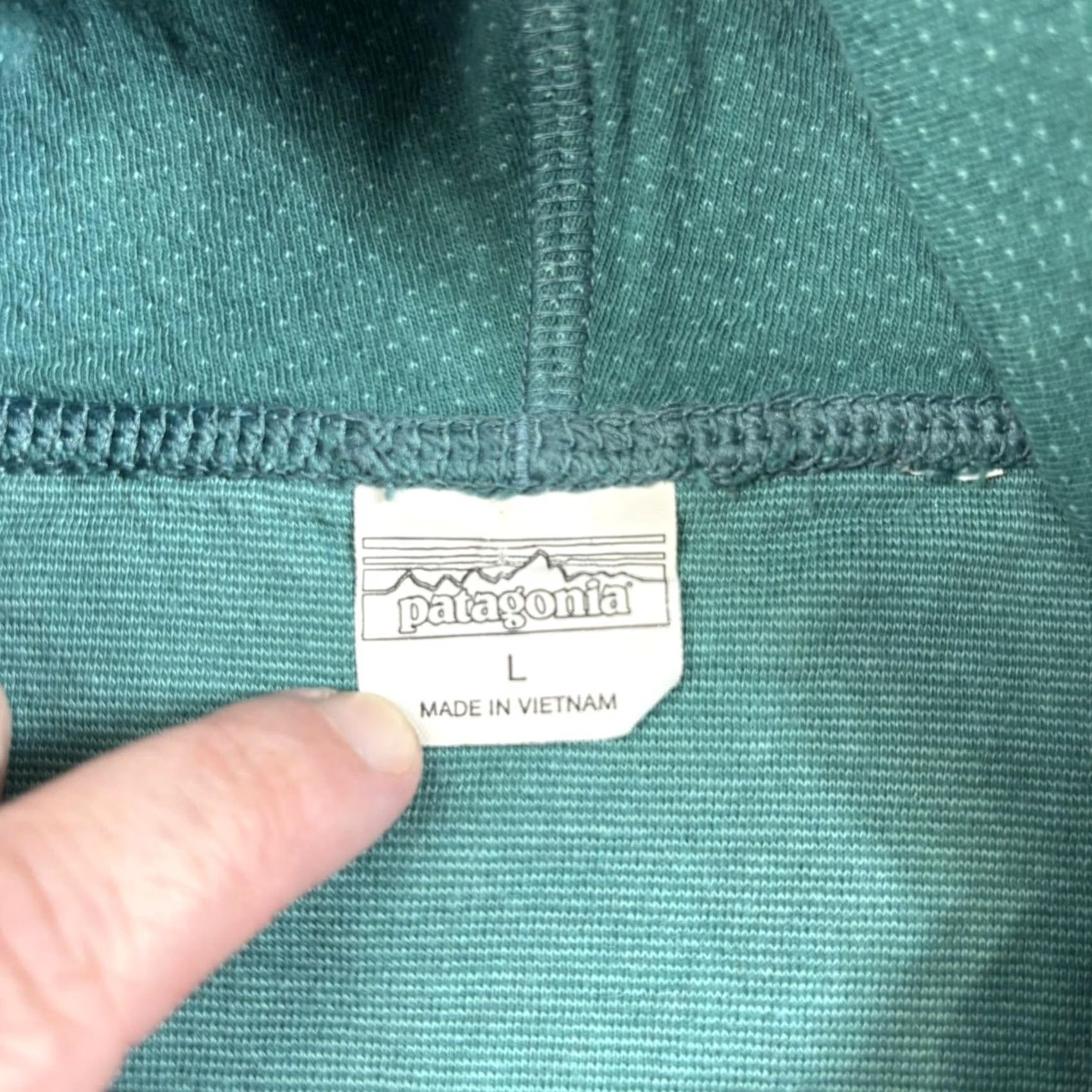 Patagonia Patagonia Sweatshirt Womens L Green Cowl Neck Pullover Pockets Knit Cotton Regular Raglan Sleeves - Outdoor Casual Size L / US 10 / IT 46 - 3 Thumbnail