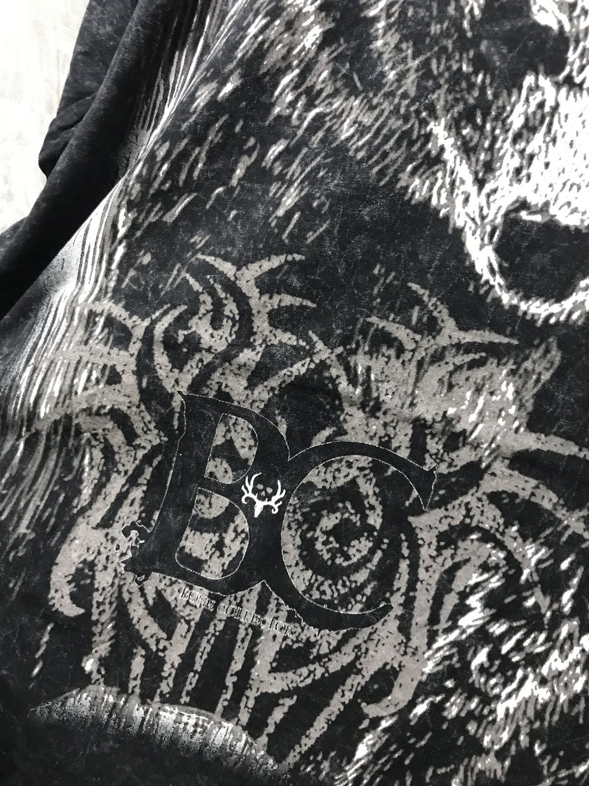 Affliction × Helix × Southpole Affliction Bone Collector Bear Y2K Graphic Tee Size US XL / EU 56 / 4 - 6 Thumbnail