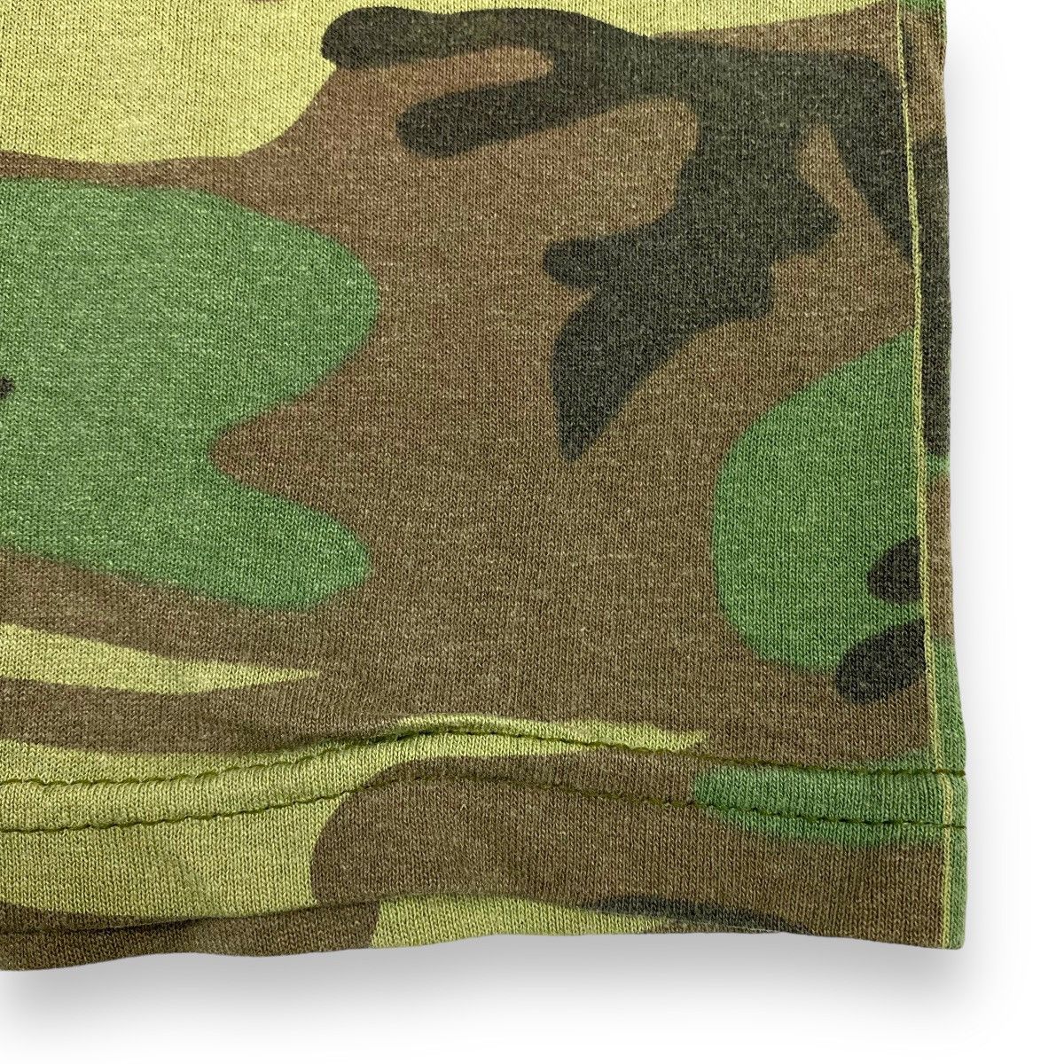 Band Tees × Vintage Vintage LESS THAN JAKE American Ska Punk Band Camo Tee Size US M / EU 48-50 / 2 - 5 Thumbnail