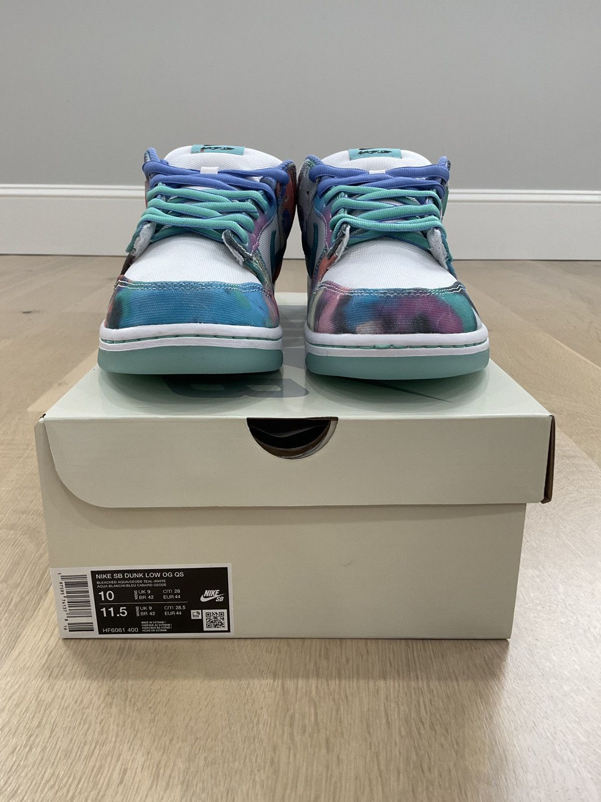 Futura × Nike Nike SB x Futura Laboratories Dunk Low Pro Bleached Aqua Size US 10 / EU 43 - 2 Thumbnail