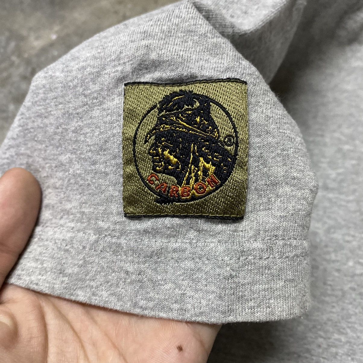 Affliction × Carbon × Vintage VINTAGE Y2K CARBON FISH BONE LOGO T SHIRT SIZE LARGE Size US L / EU 52-54 / 3 - 9 Thumbnail