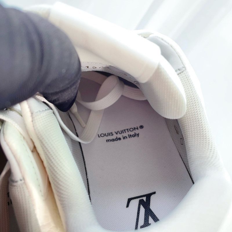 Louis Vuitton Louis Vuitton White Trainer Low-top Fashion Sneakers -2508 Size US 5.5 / EU 38 - 3 Thumbnail