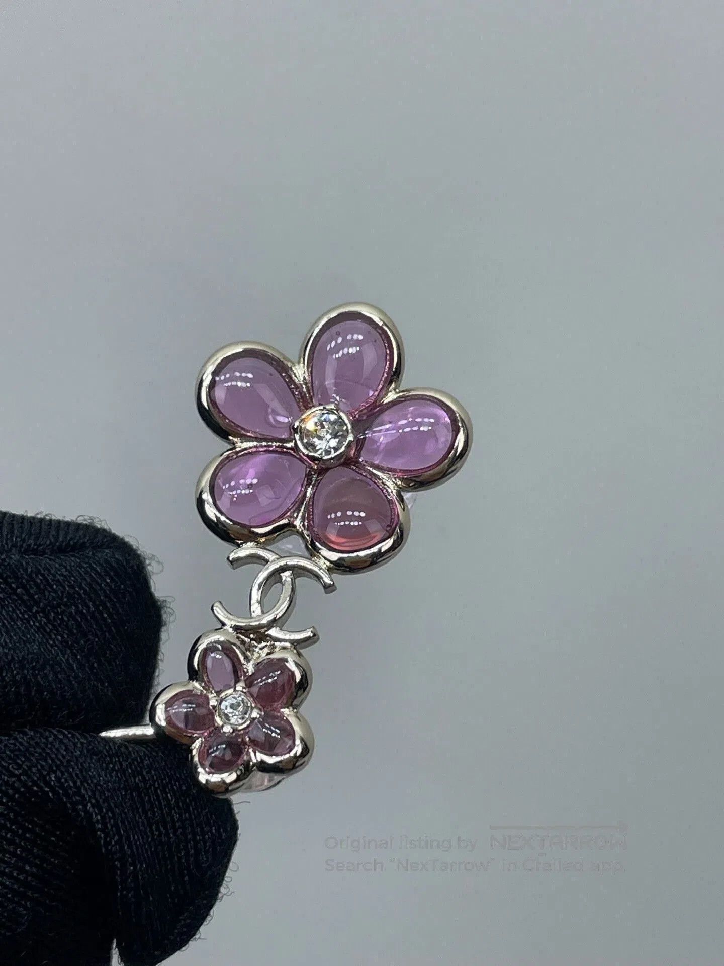 Chanel Chanel 26C Glass Flower Earrings. Size ONE SIZE - 6 Thumbnail