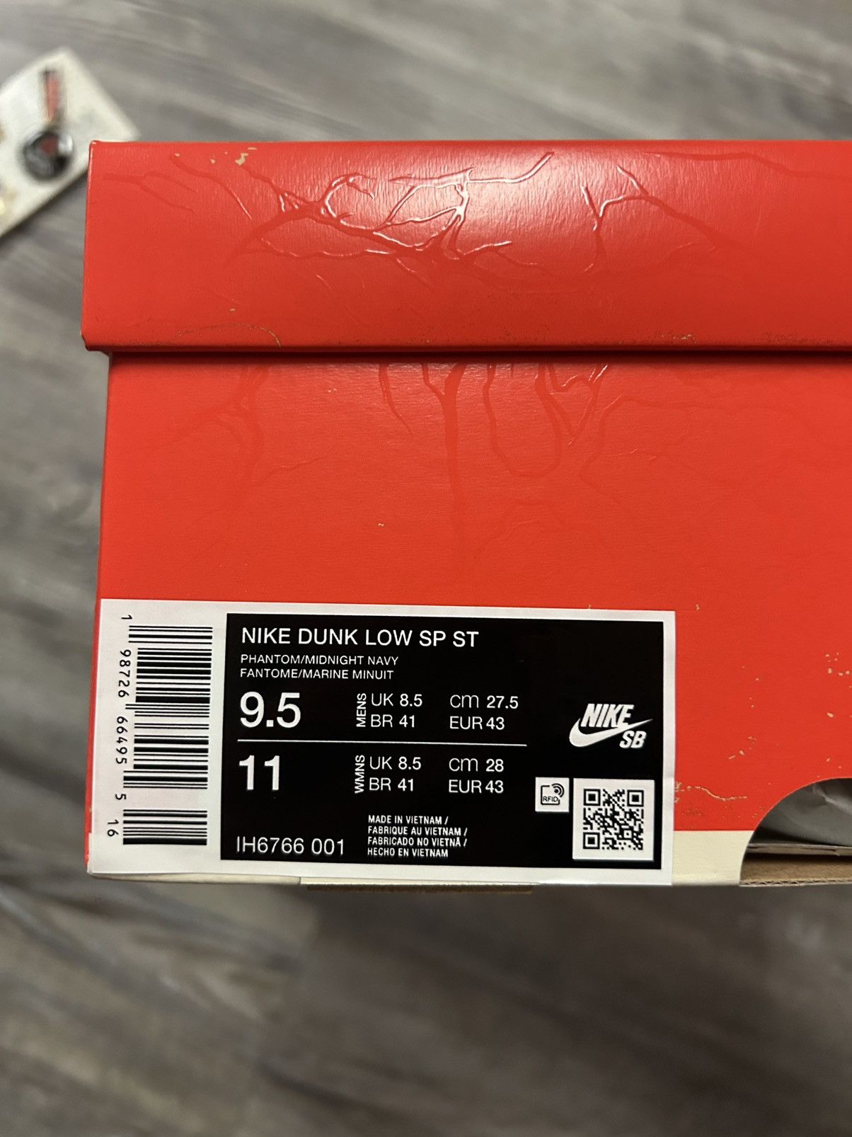 Nike Nike x Stranger Things Dunk Low Phantom Size US 9.5 / EU 42-43 - 9 Thumbnail