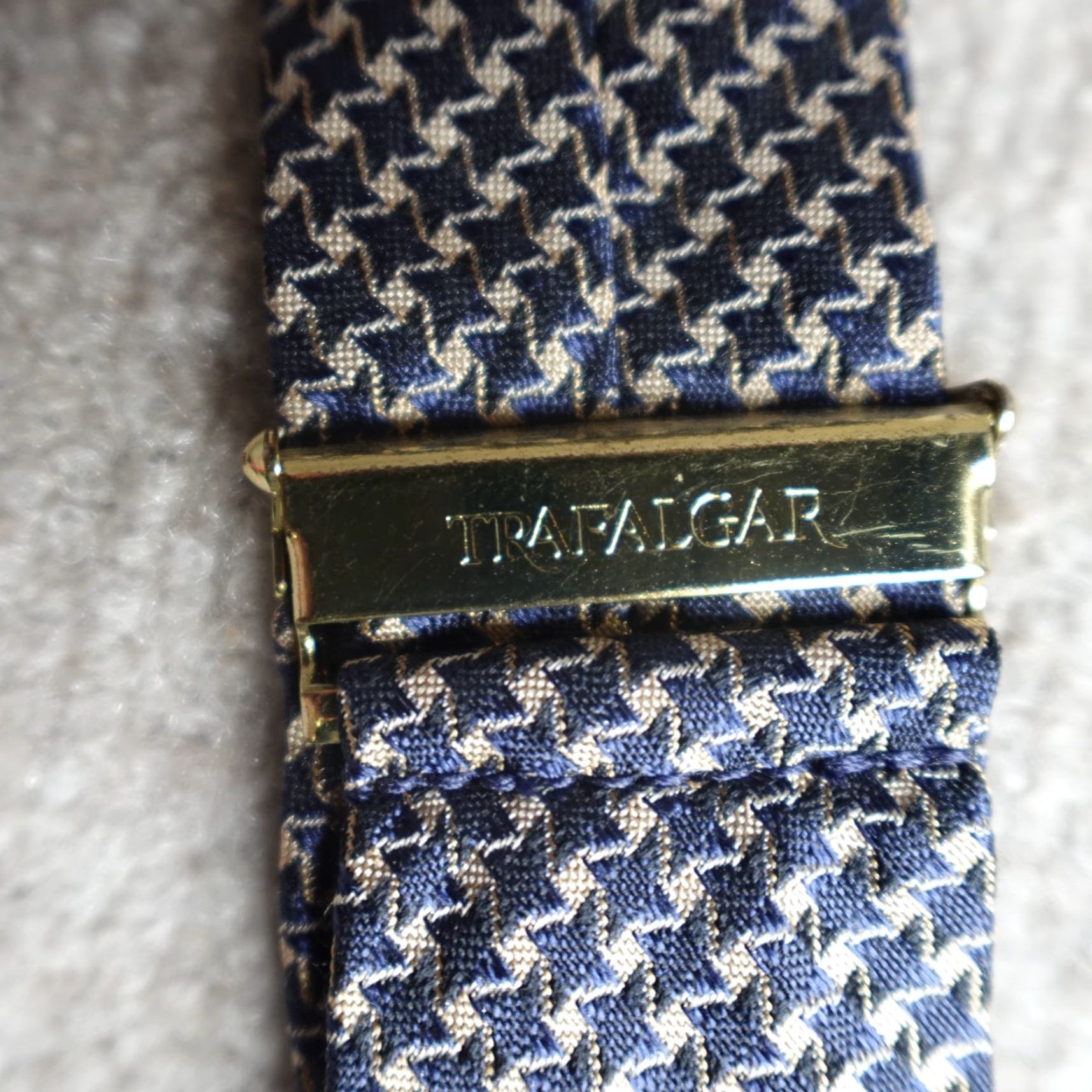 Vintage Trafalgar Suspender Blue Geometric Woven Brass Clasp Leather Loops Silk One Size Men Size ONE SIZE - 4 Thumbnail