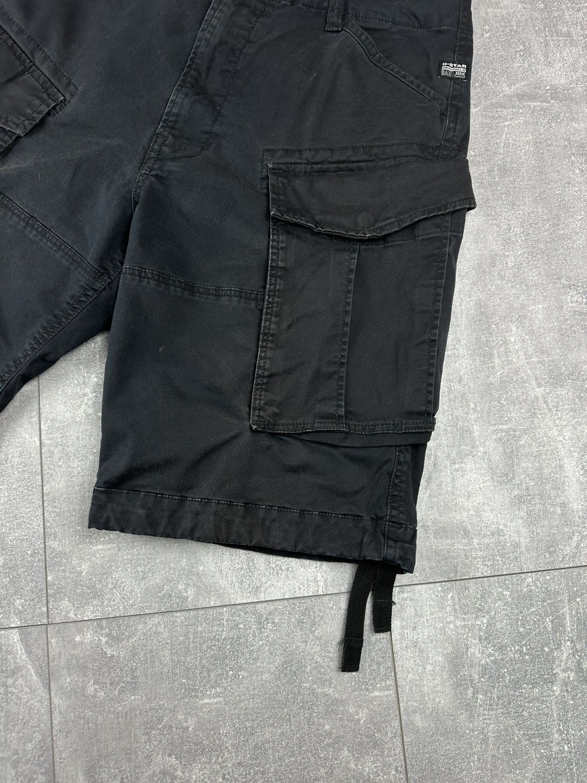 G-Star G Star Raw 3D Rovic Zip Relaxed 1/2 Cargo Short Size US 30 / EU 46 - 12 Thumbnail