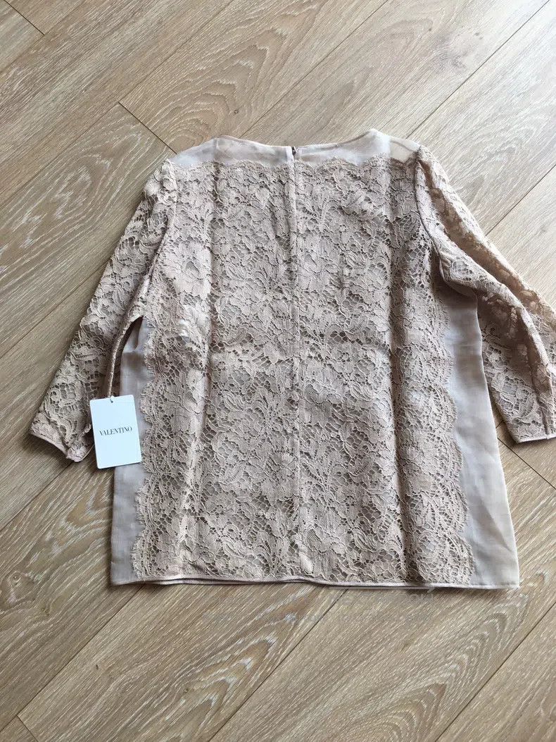 Valentino Valentino Lace top Size M / US 6-8 / IT 42-44 - 7 Thumbnail