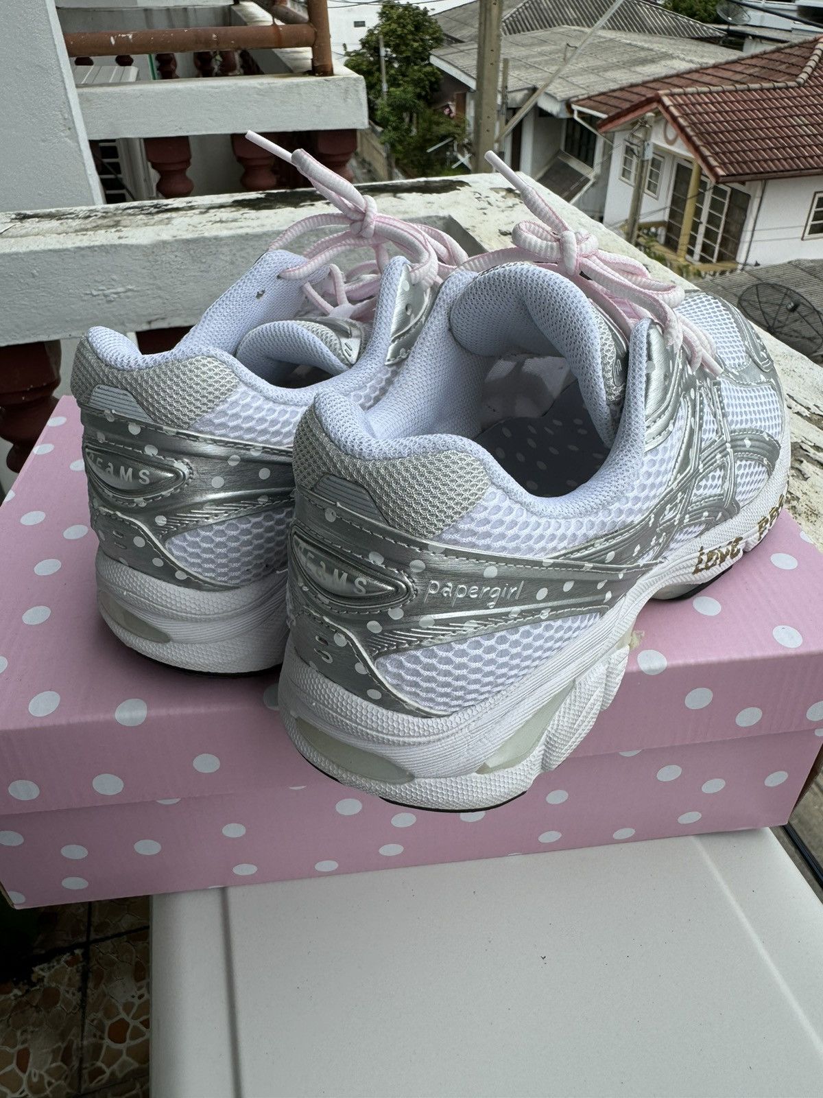 Asics Asics x Beams x PaperGirl Size US 8 / EU 41 - 3 Thumbnail