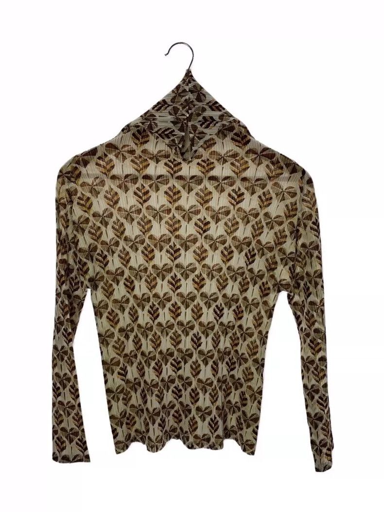 Issey Miyake Issey Miyake Heart-shaped printed pleated top Size L / US 10 / IT 46 - 1 Thumbnail