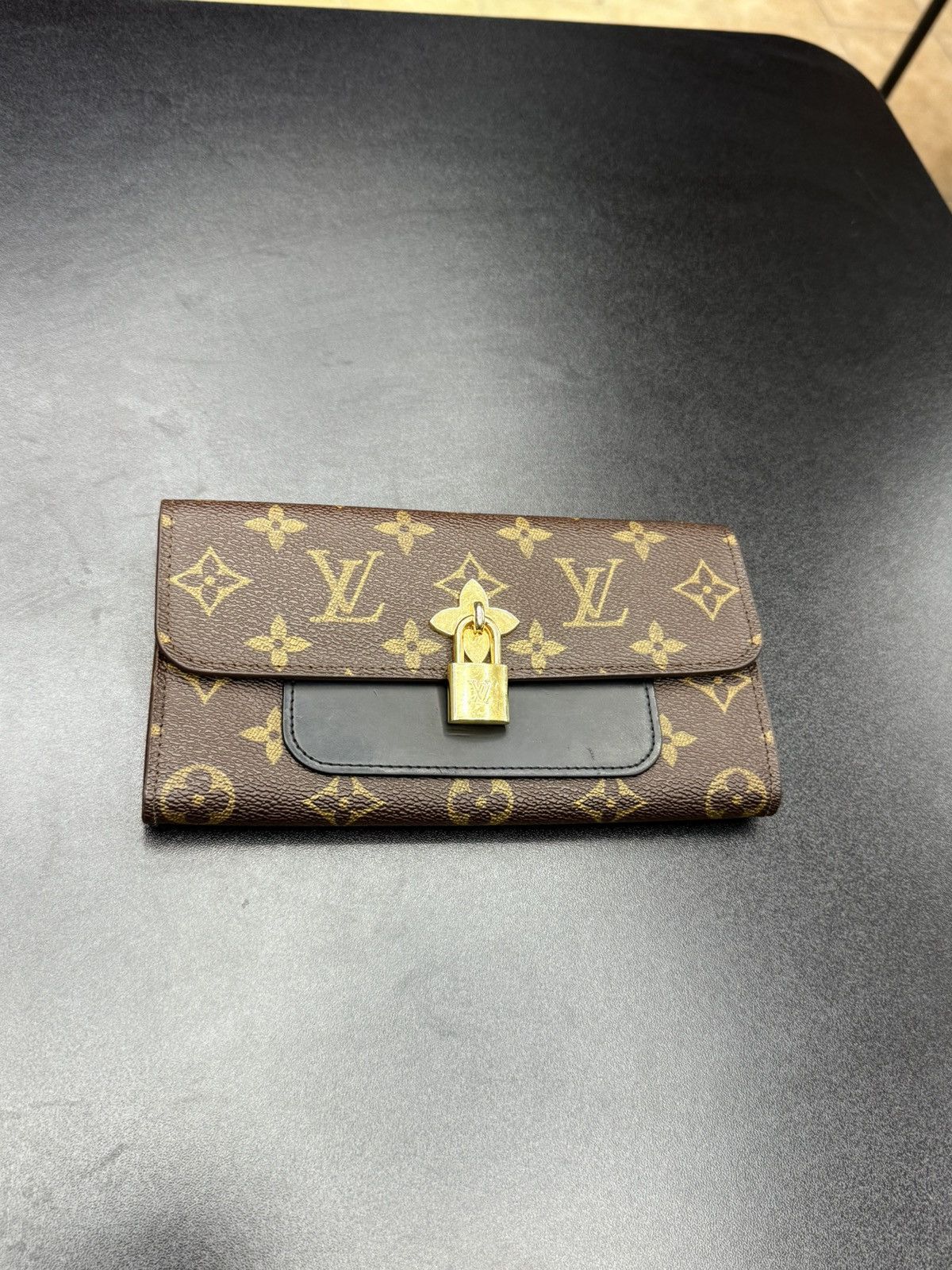 Louis Vuitton Louis Vuitton Monogram Brown Flap Wallet Clutch Gold Lock Size ONE SIZE - 6 Thumbnail