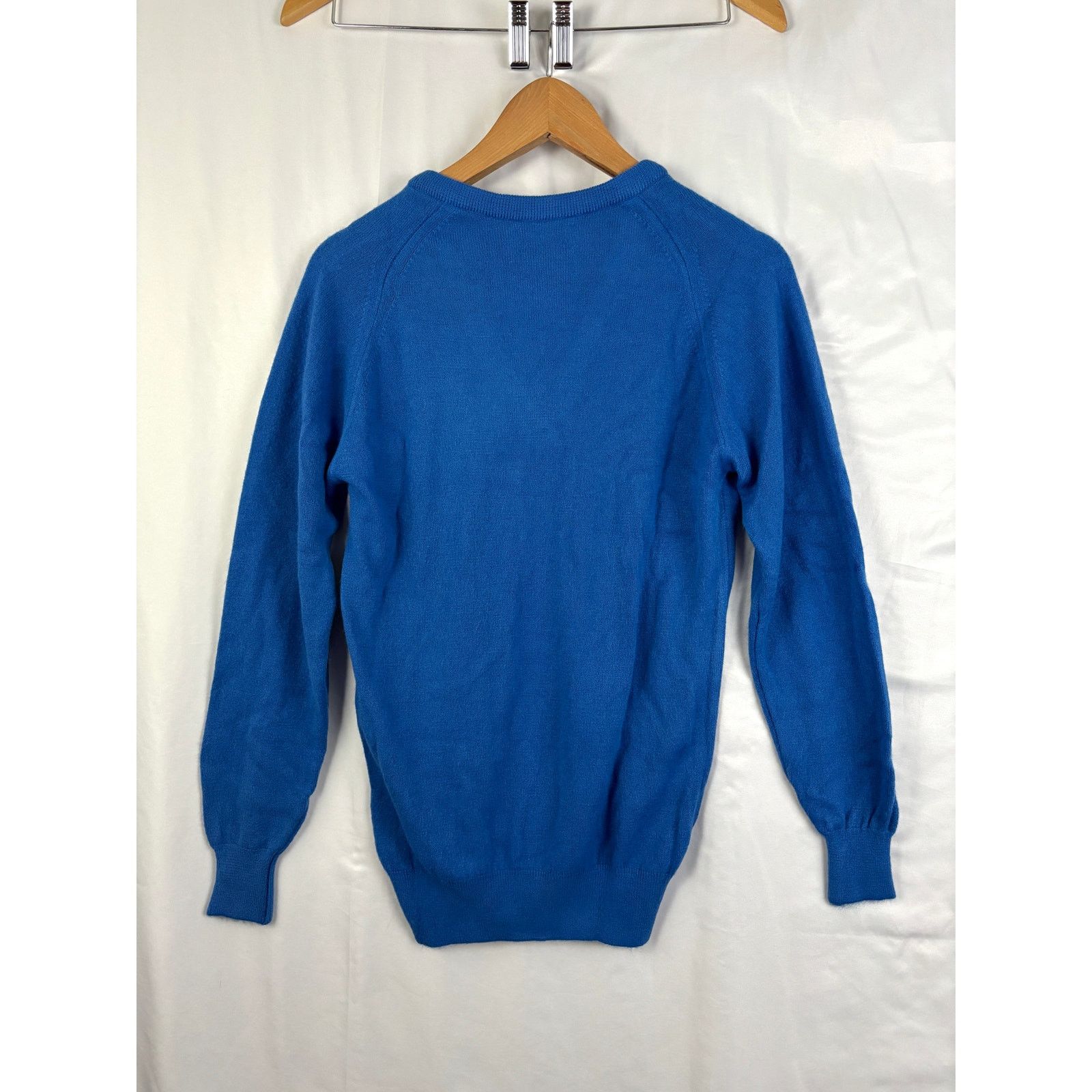 Hogan VTG Lady Hogan Sweater Small S Blue V-Neck Pullover NWT Size S / US 4 / IT 40 - 7 Thumbnail