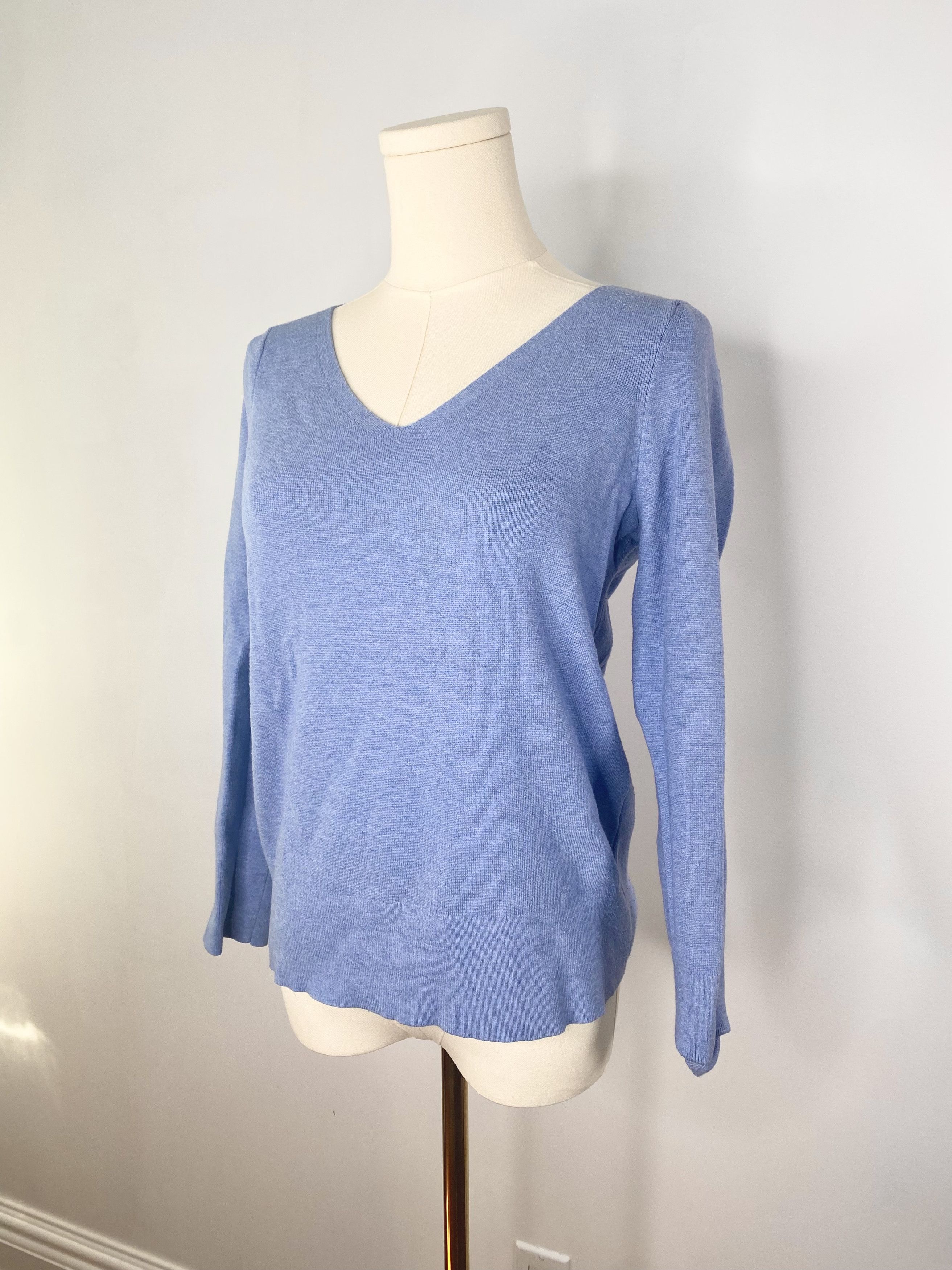 Banana Republic Banana Republic - 100% Cotton blue knit v-neck sweater Size S / US 4 / IT 40 - 2 Thumbnail