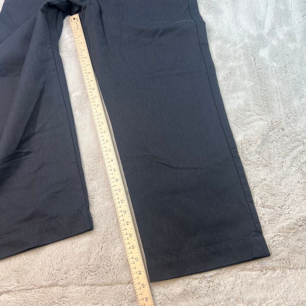 Eddie Bauer Eddie Bauer Chino Pants Mens 36x30 Relaxed Fit Grey Khakis Size US 36 / EU 52 - 4 Thumbnail