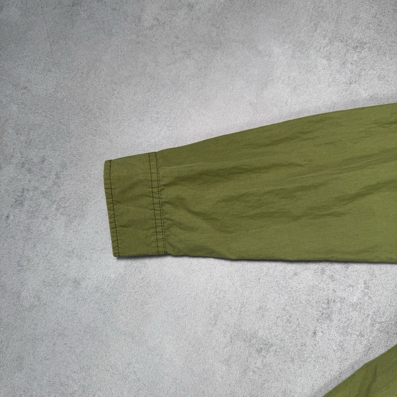 Burton Burton AK Men Linght Overshirt Jacket Nylon Green Size L Size US L / EU 52-54 / 3 - 4 Thumbnail