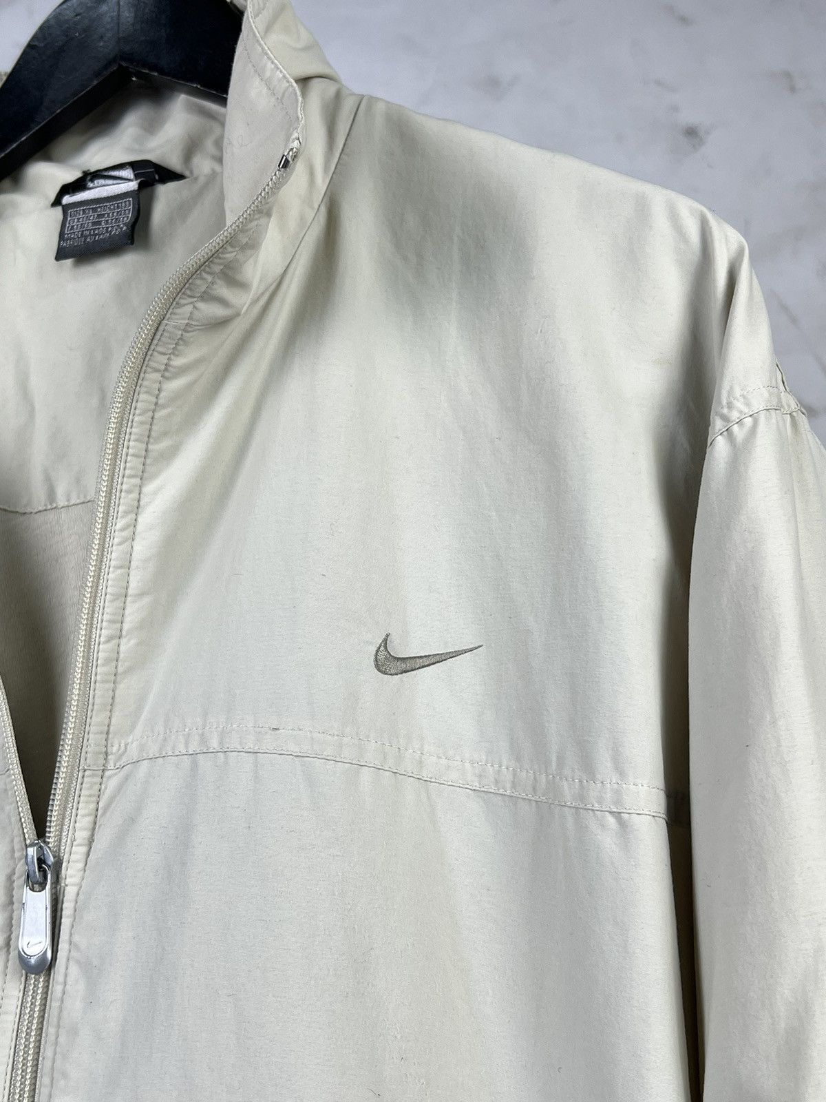 Nike Vintage Nike Full Zip Lightweight Jacket Size L - XL Size US XL / EU 56 / 4 - 3 Thumbnail