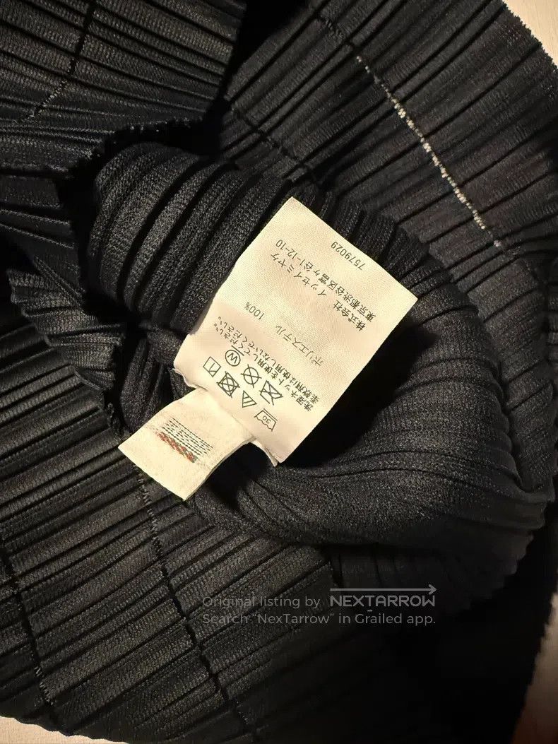 Issey Miyake Issey Miyake size:one size Charcoal Black Pleated Short Sl Size XXS / US 00 / IT 34 - 5 Thumbnail