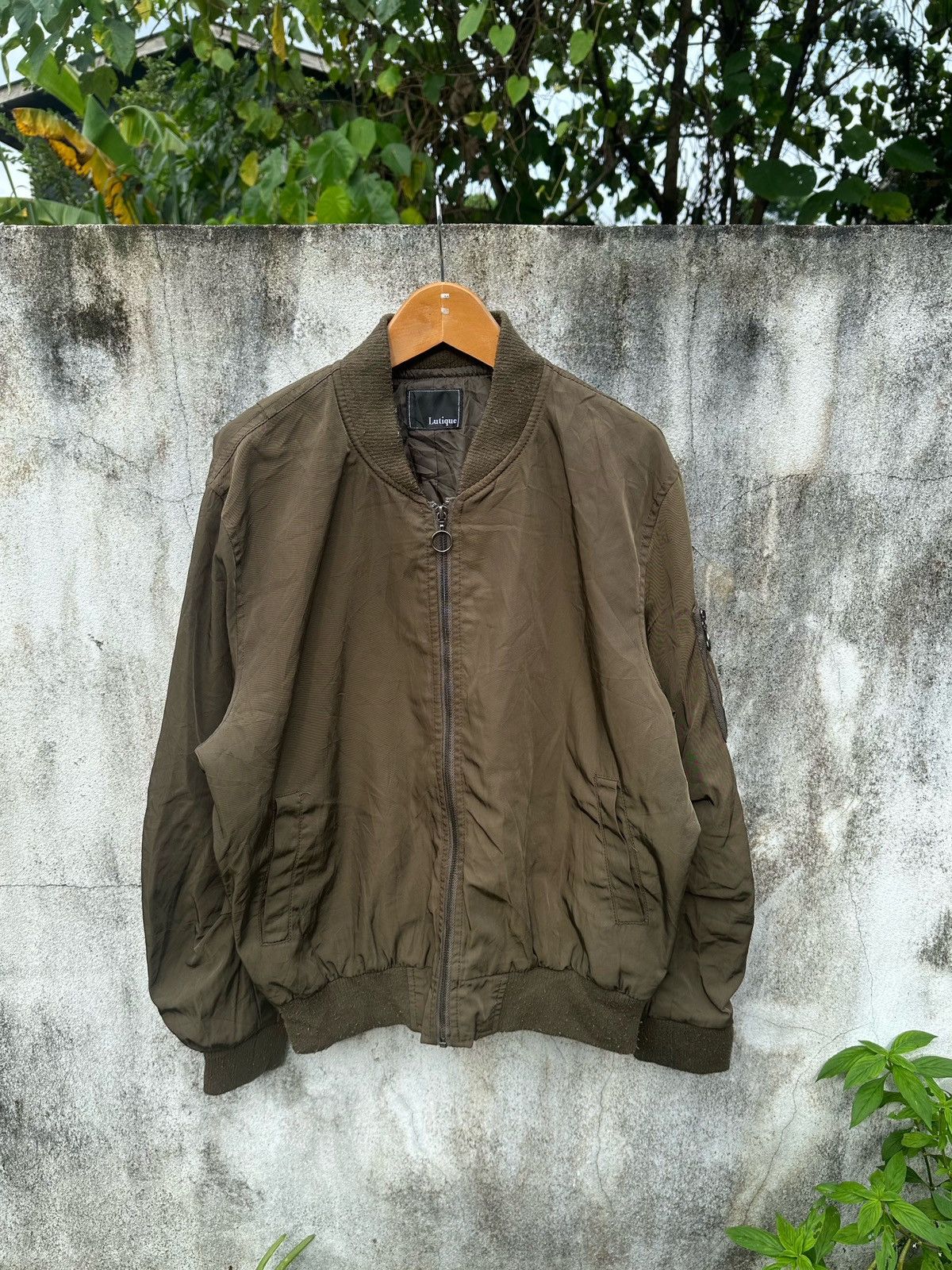 Japanese Brand Latique bomber jacket Size US L / EU 52-54 / 3 - 1 Thumbnail