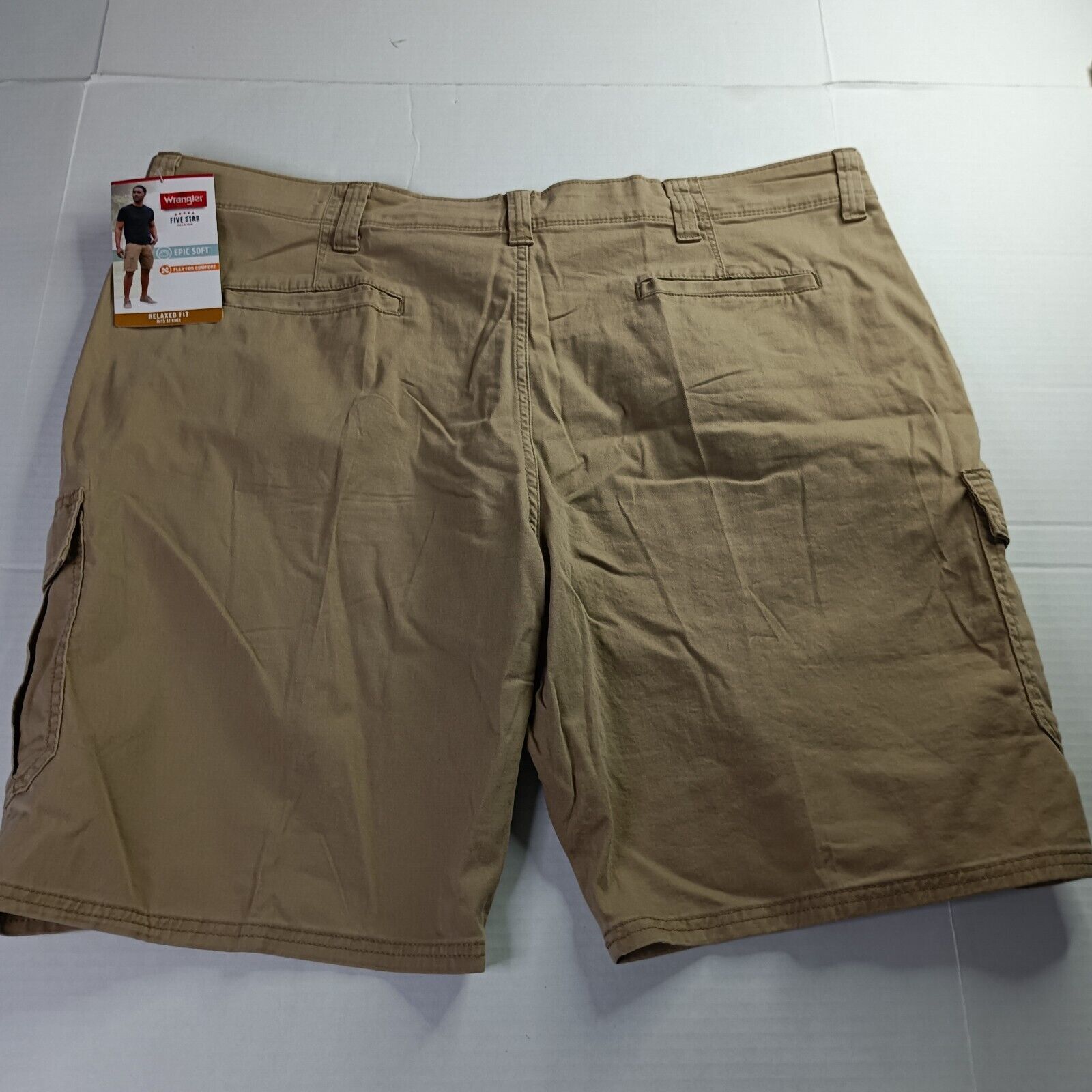Wrangler Wrangler Relaxed Fit Cargo Shorts Men's Size 44 Beige Flex Size US 44 / EU 60 - 4 Thumbnail