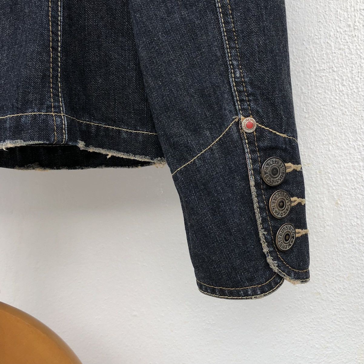 Levi's Vintage Levis Redloop Women Denim Trucker Jacket Size S / US 4 / IT 40 - 14 Thumbnail