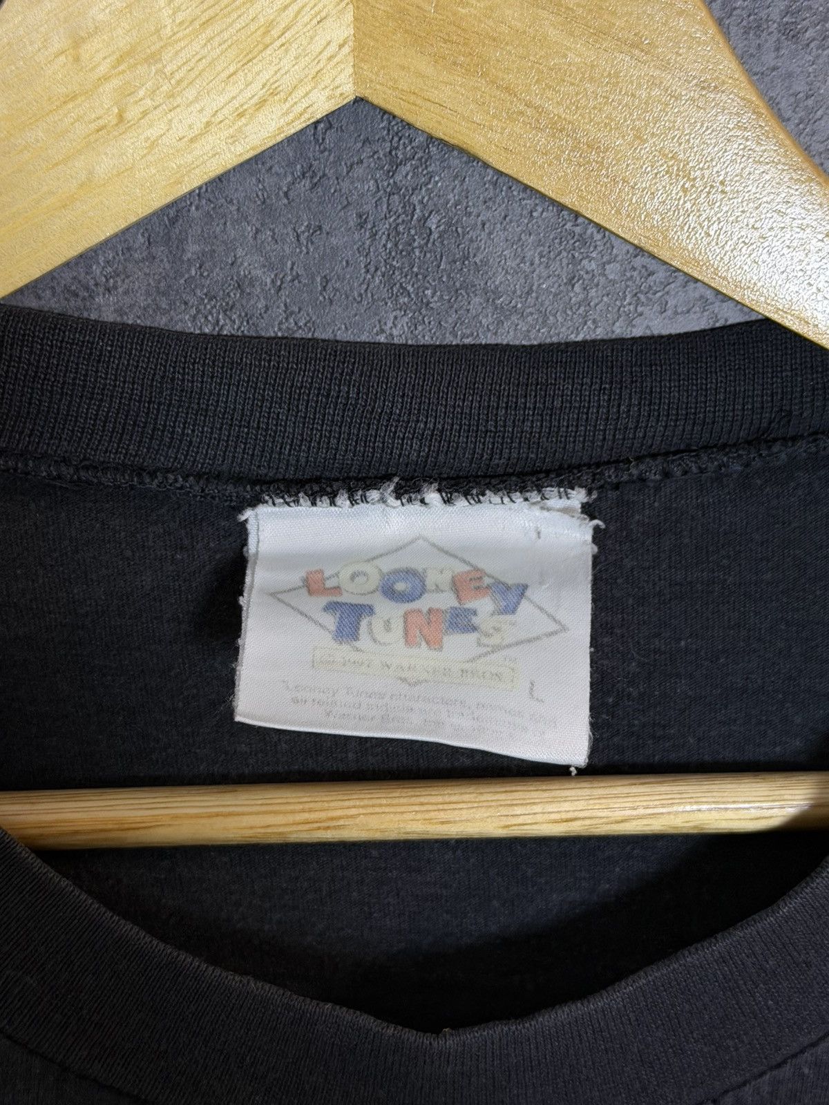 Vintage Vintage 1997 Daffy NBA Dunk Jordan T-shirt Supreme Y3 424 Size US L / EU 52-54 / 3 - 6 Thumbnail