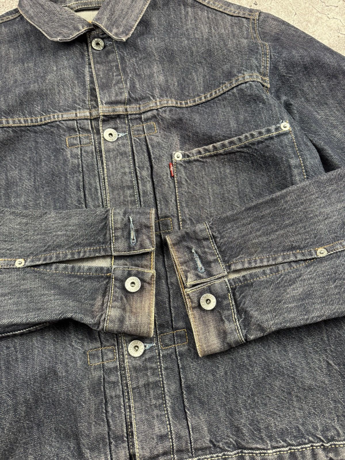 Levi's Levis Vintage Y2K Trucker Denim Jacket distressed faded Size US S / EU 44-46 / 1 - 4 Thumbnail