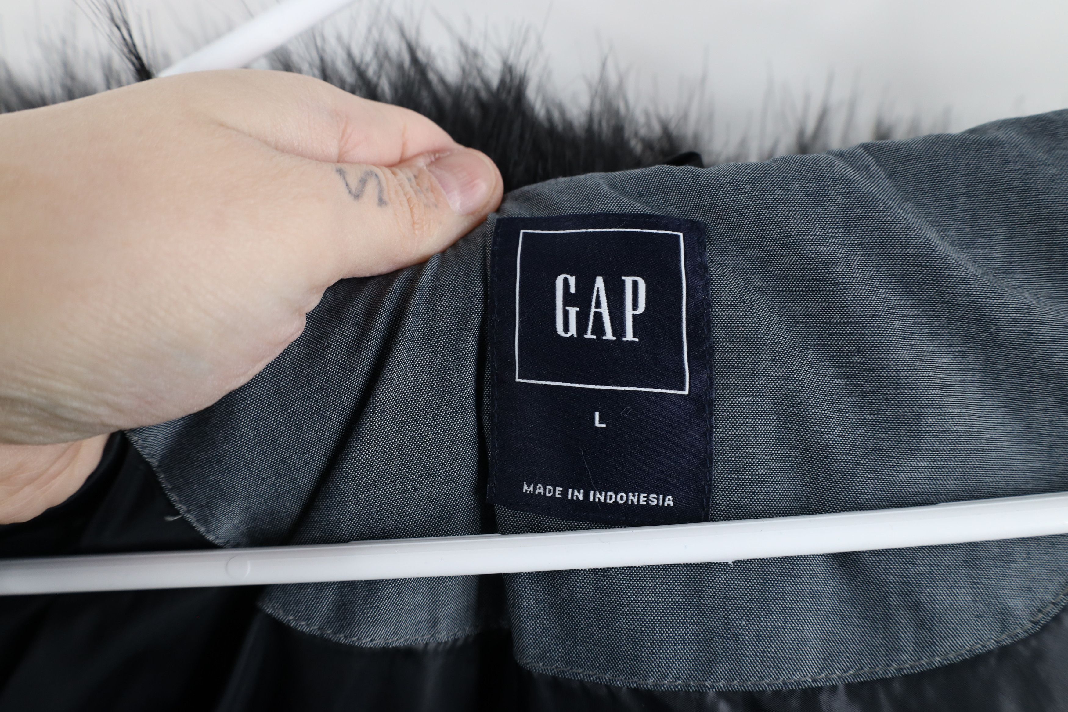 Gap × Vintage Vintage Y2K Gap Faux Fur Plush Hooded Puffer Vest Jacket Size L / US 10 / IT 46 - 7 Thumbnail