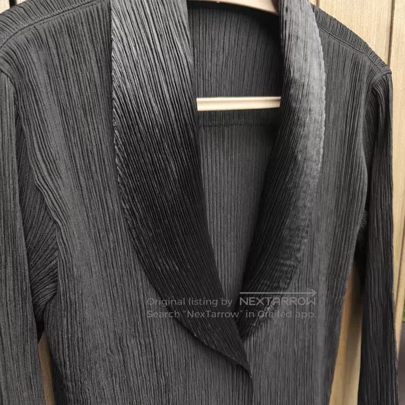 Issey Miyake Black Glossy Collar Willow Leaf Pleated Coat