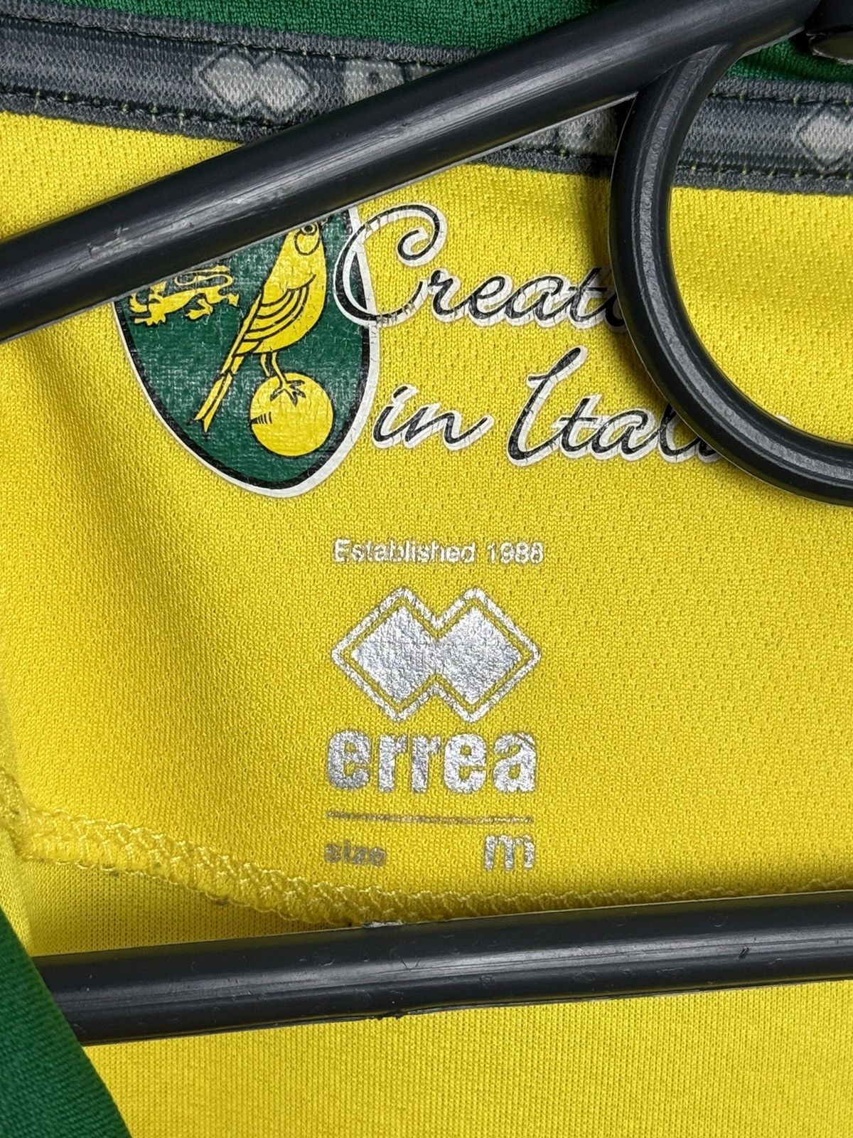 Errea Norwich City 12/13 Home Football Long Sleeve Jersey Size US M / EU 48-50 / 2 - 19 Thumbnail
