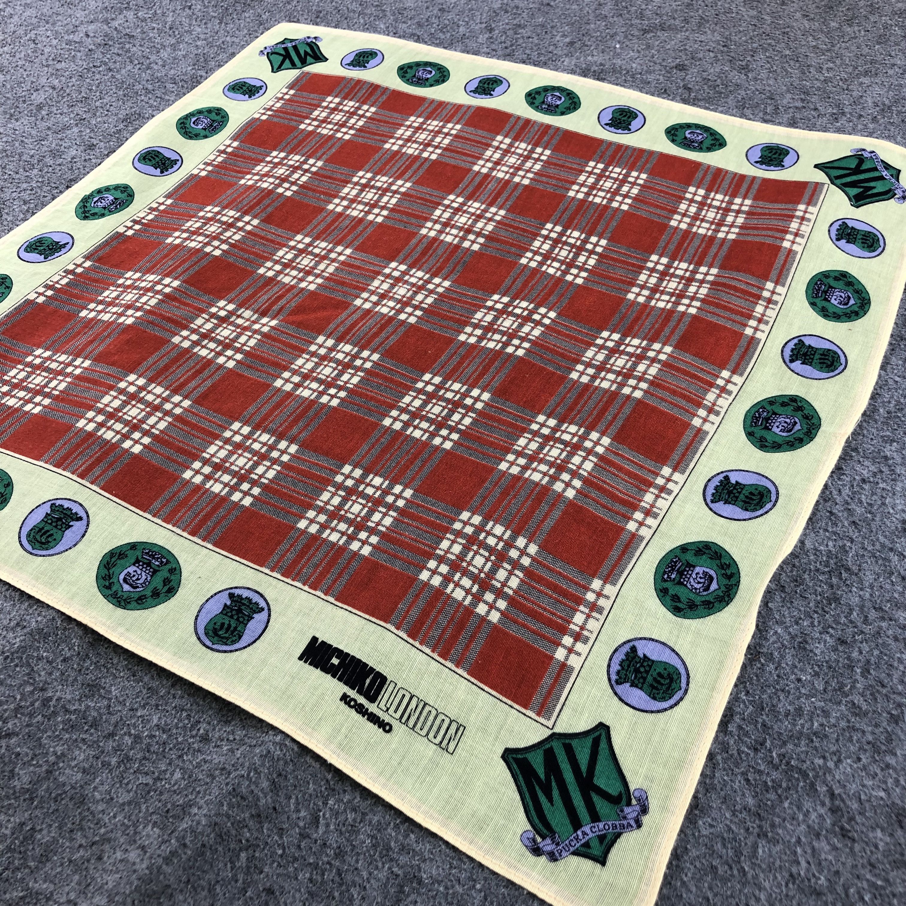 Michiko Koshino Michiko Koshino Handkerchief Neckerchief Bandana H1432 Size ONE SIZE - 5 Thumbnail