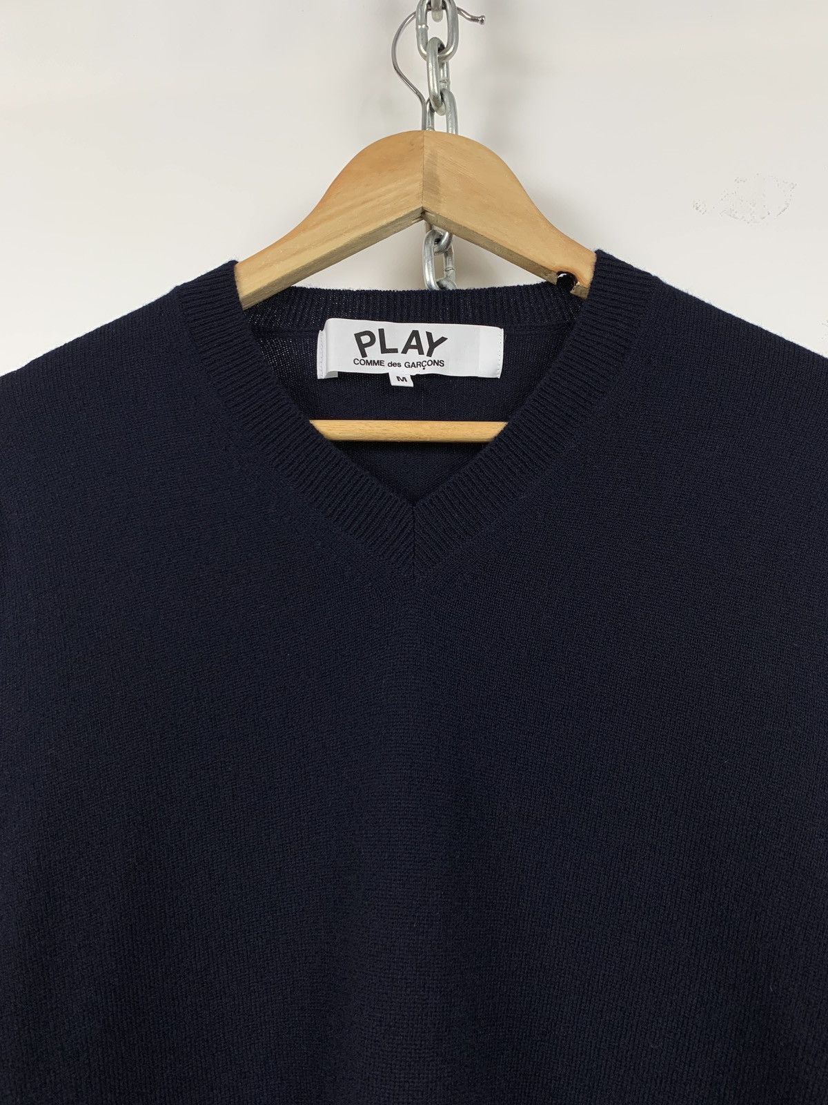 Comme des Garcons Comme des Garçons Play V-Neck Wool Sweater Size US M / EU 48-50 / 2 - 9 Thumbnail
