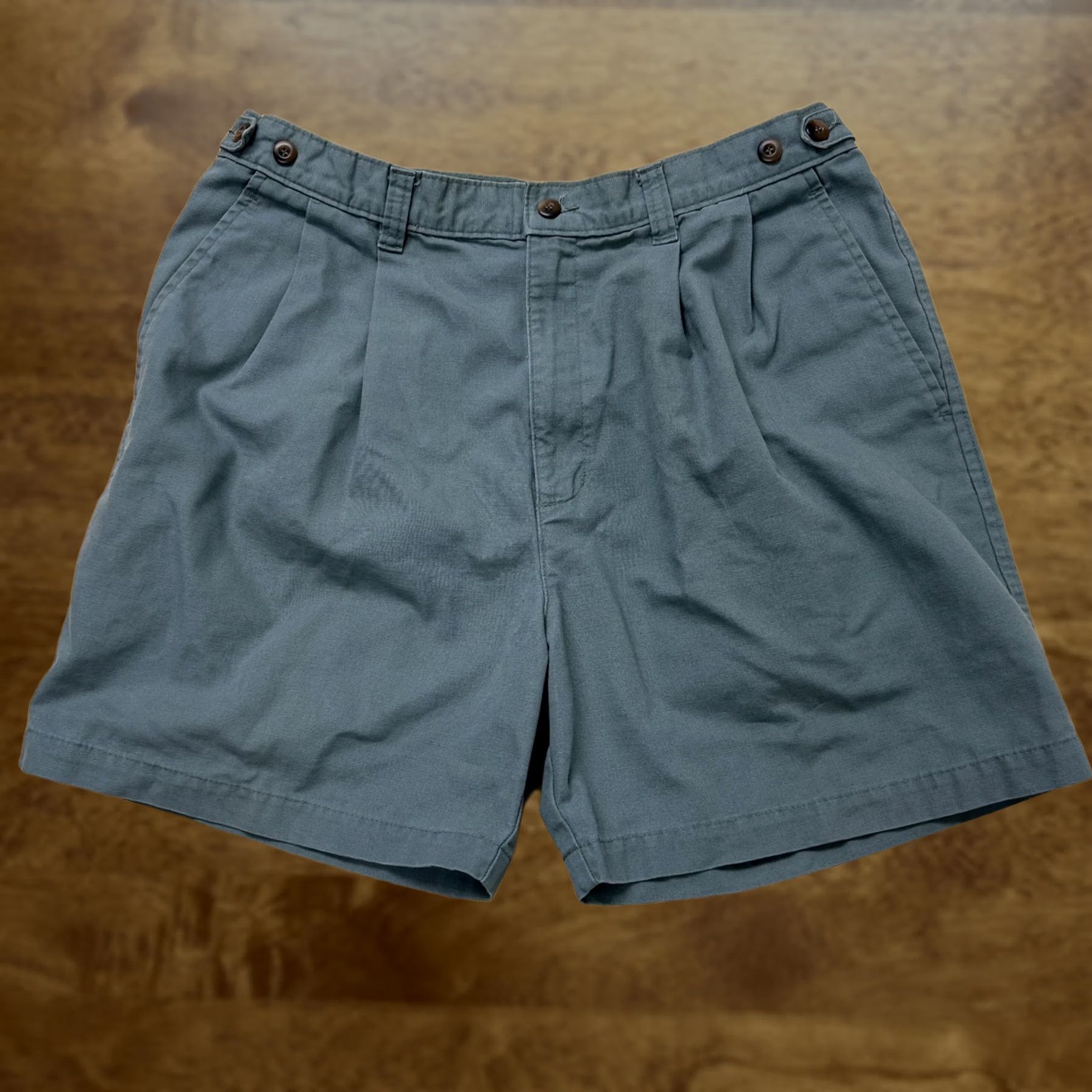 Dockers VINTAGE Dockers Chino Shorts Mens 36 Green Pleated Elastic Waist Casual Summer Mens Size US 36 / EU 52 - 1 Thumbnail