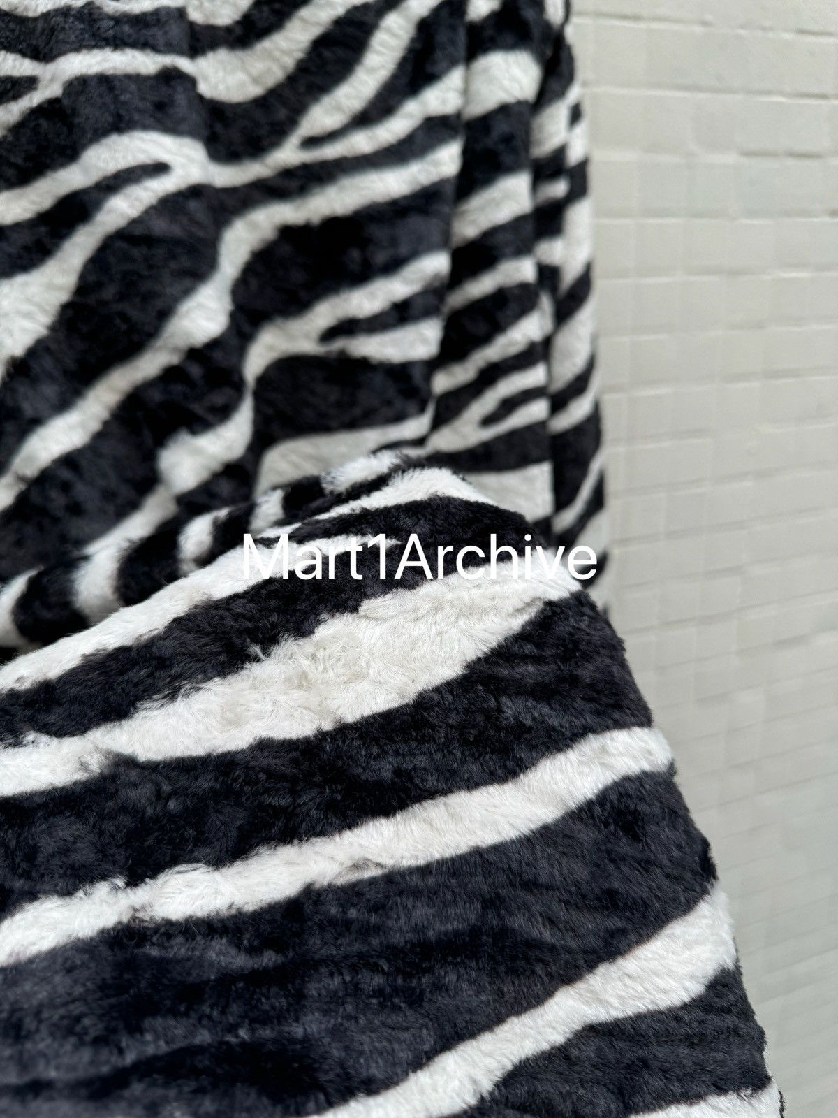 Comme des Garcons Comme des Garçons 15FW Homme Plus zebra shirt Size US S / EU 44-46 / 1 - 5 Thumbnail