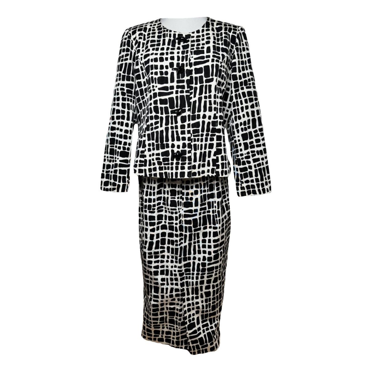 Black Silk Knitwear