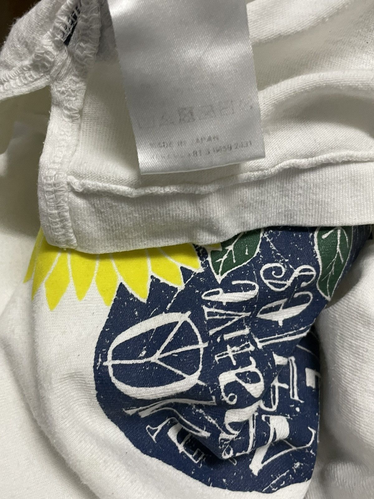 Japanese Brand Vintage 1990s Japan Designer Magic Number Sunflower Art Tee Size US M / EU 48-50 / 2 - 9 Thumbnail
