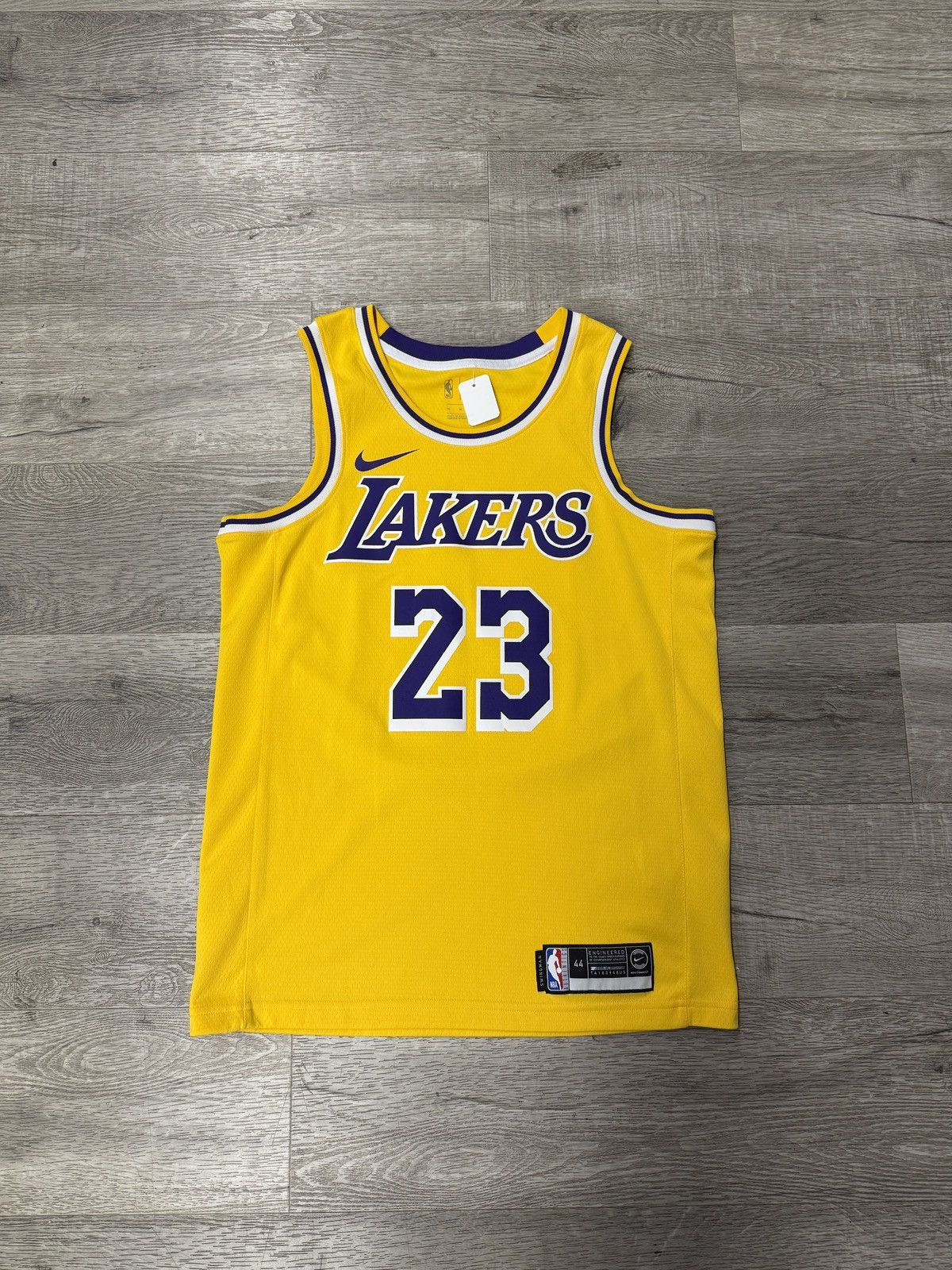 Nike Nike LeBron lakers jersey 23 Size US M / EU 48-50 / 2 - 1 Thumbnail