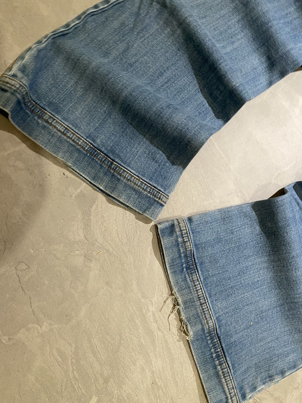 Japanese Brand 00s Archive Flared Jeans Uneven Wash Grunge Tokyo Size US 31 - 8 Thumbnail