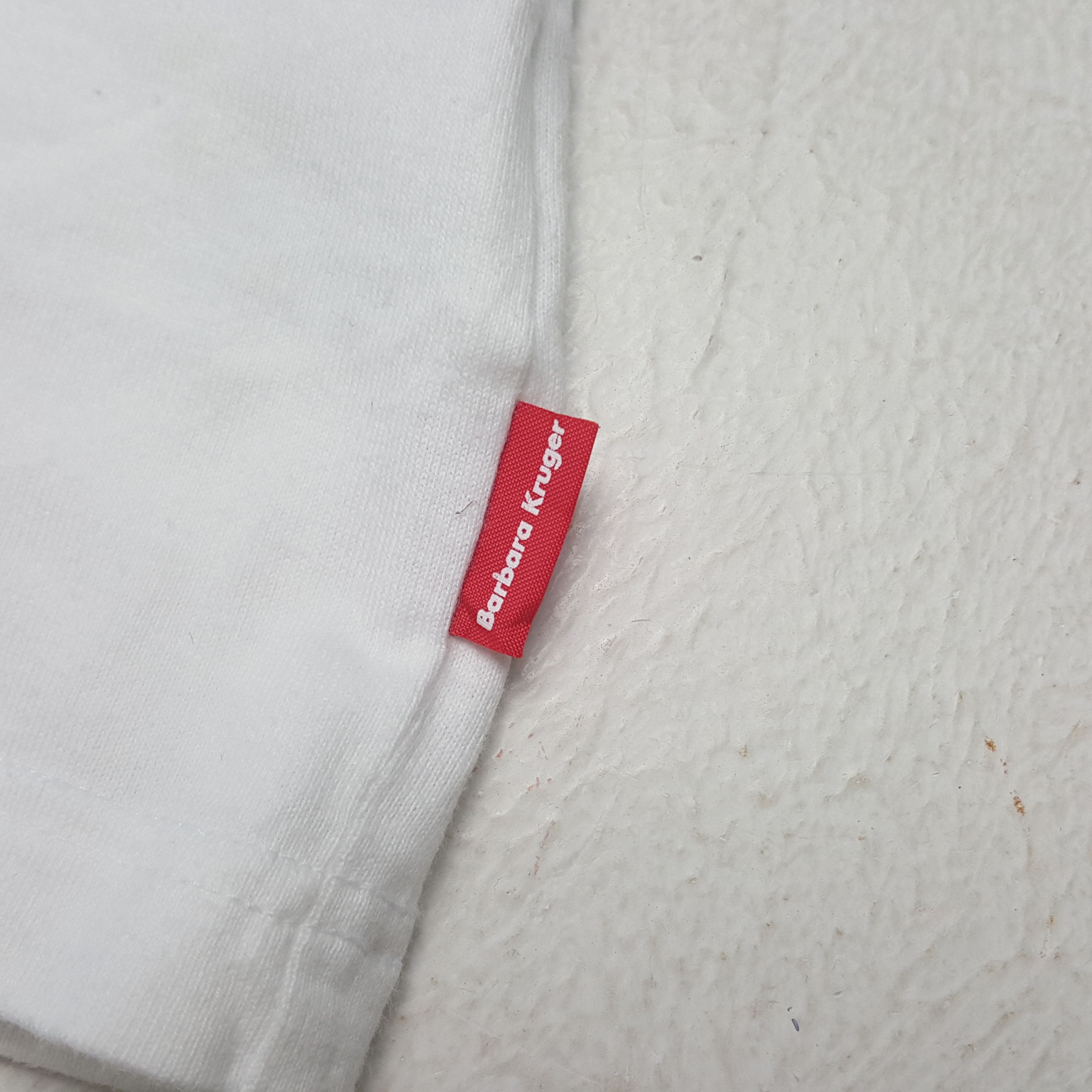 Barbara Kruger × Japanese Brand × Vintage Vintage Barbara Kruger Japanese Brand Tshirt Size S / US 4 / IT 40 - 5 Thumbnail