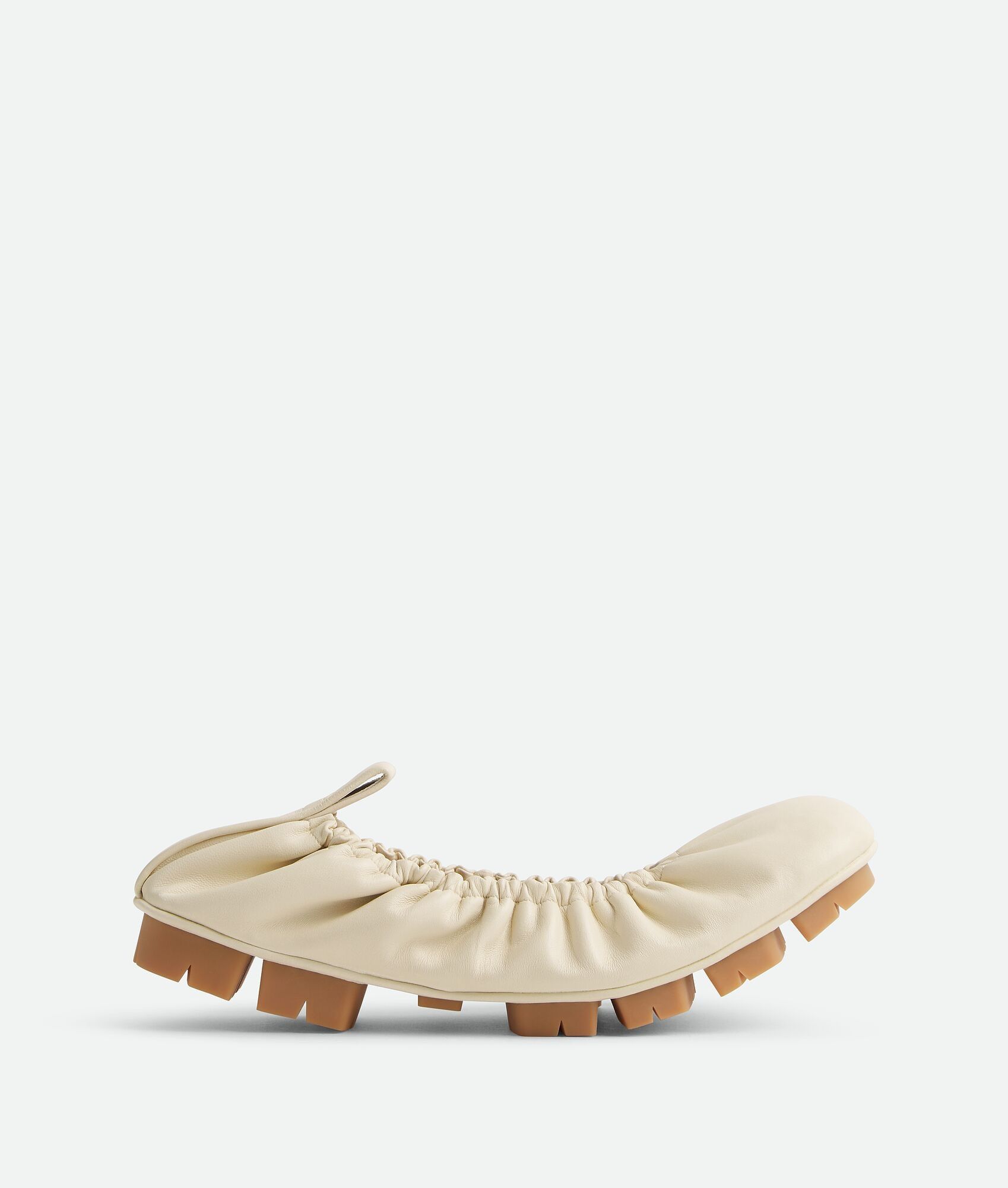 Bottega Veneta o1s1rm1025 Shore Ballerina in Sea Salt Size US 7 / IT 37 - 1 Thumbnail