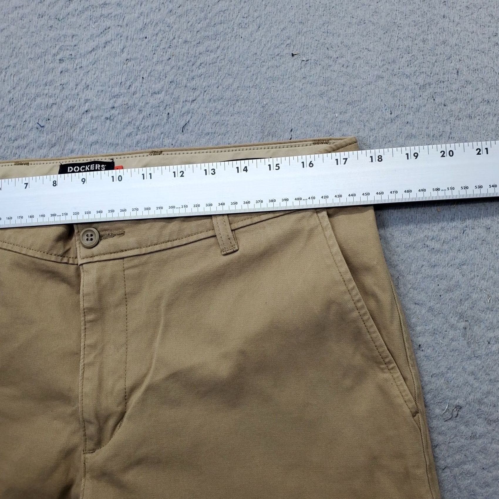 Dockers DOCKERS Mens Chino Pants 34 Tan Smart 360 Flex Comfort Straight Leg Outdoor Apparel Mens Size 34 Tan Chino Casual Outdoor Size US 34 / EU 50 - 6 Thumbnail
