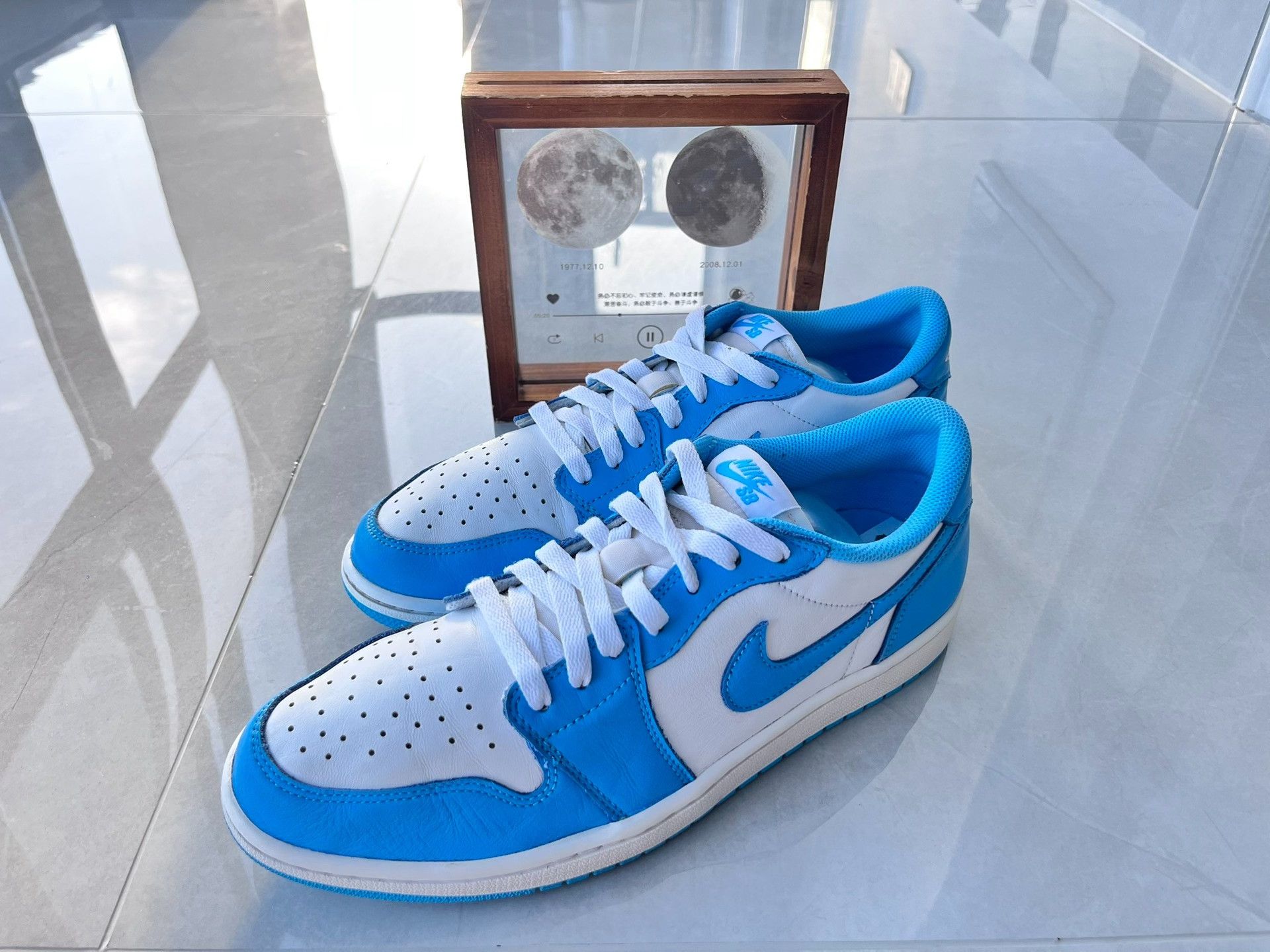 Nike Nike AJ1 Blue Lowtop Sneakers 11 Men Size US 11 / EU 44 - 1 Thumbnail