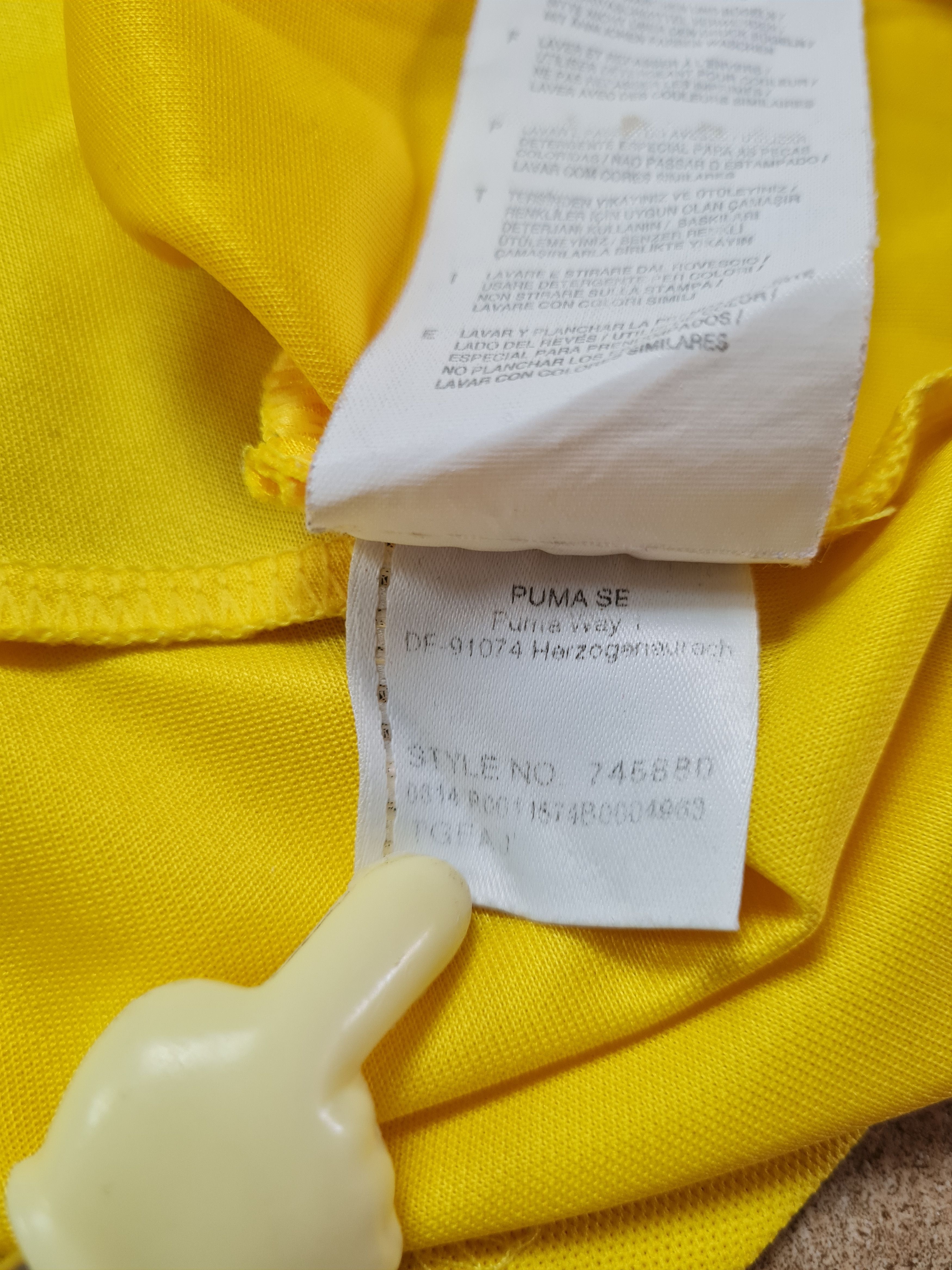 Puma Puma Borussia Dortmund BVB 2014-2015 Home Football Shirt Size US M / EU 48-50 / 2 - 12 Thumbnail