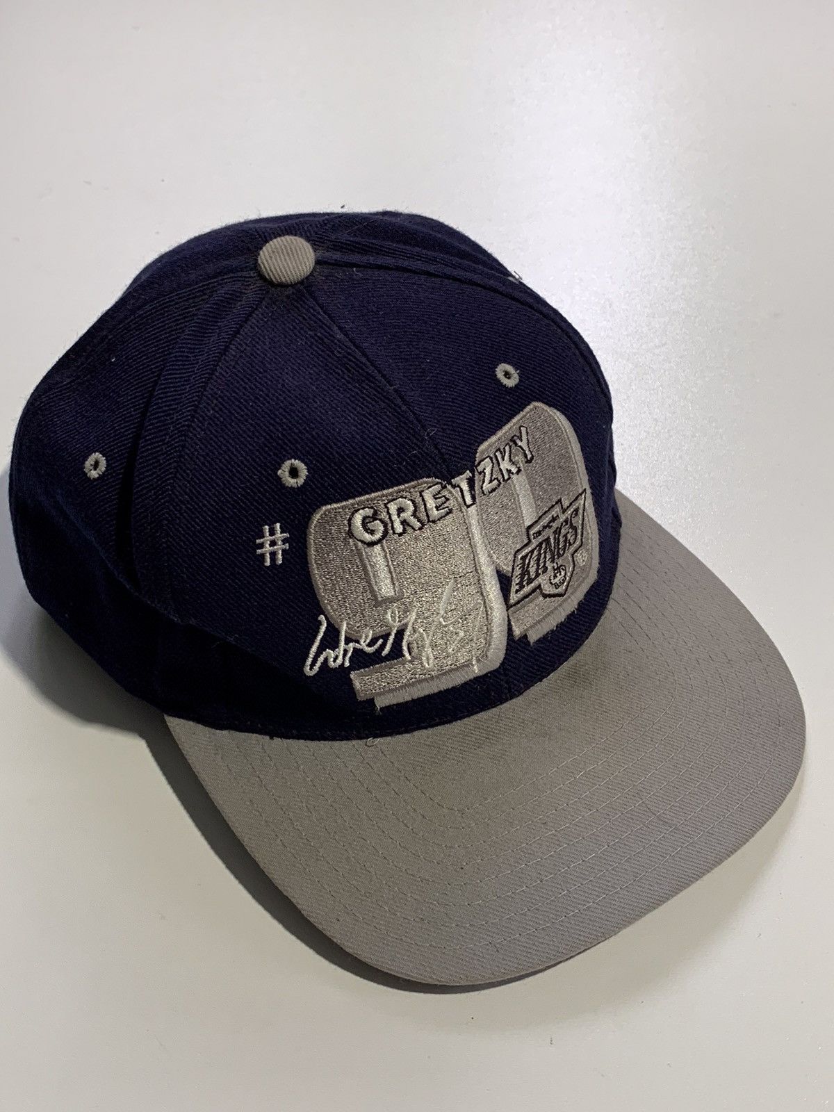 NHL Vintage Gretzky 99 Los Angeles Kings streetwear cap Size ONE SIZE - 1 Thumbnail