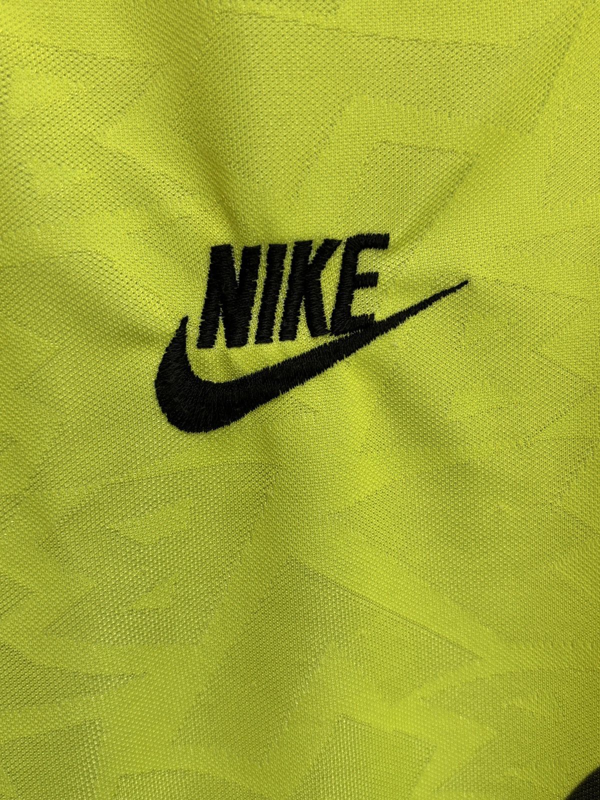 Nike 90s Nike #7 Reuter Borussia Dortmund BVB Soccer Jersey Size US M / EU 48-50 / 2 - 8 Thumbnail